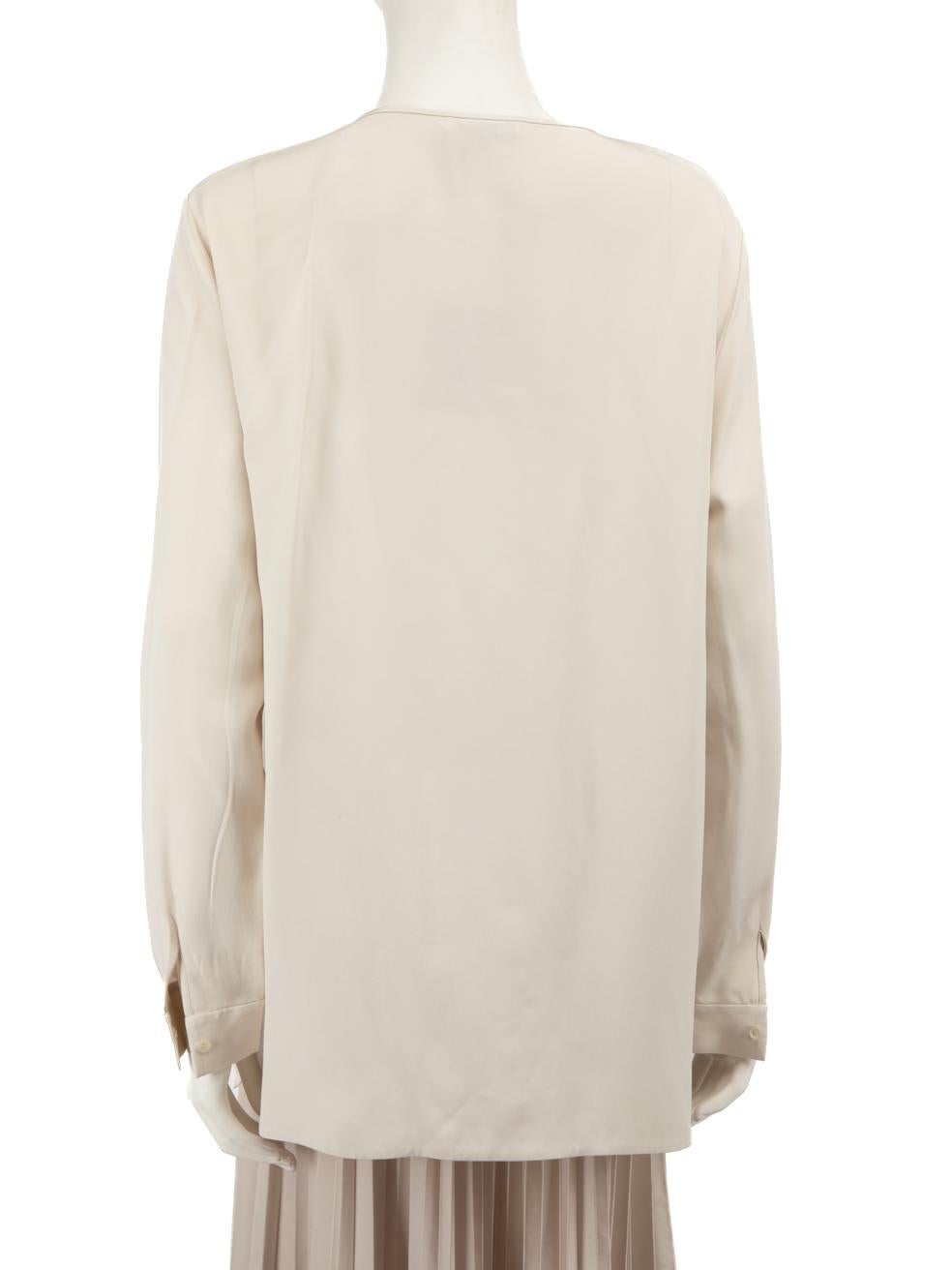 Beige Loro Piana - Chemisier en soie crème à manches longues, taille XXXL en vente