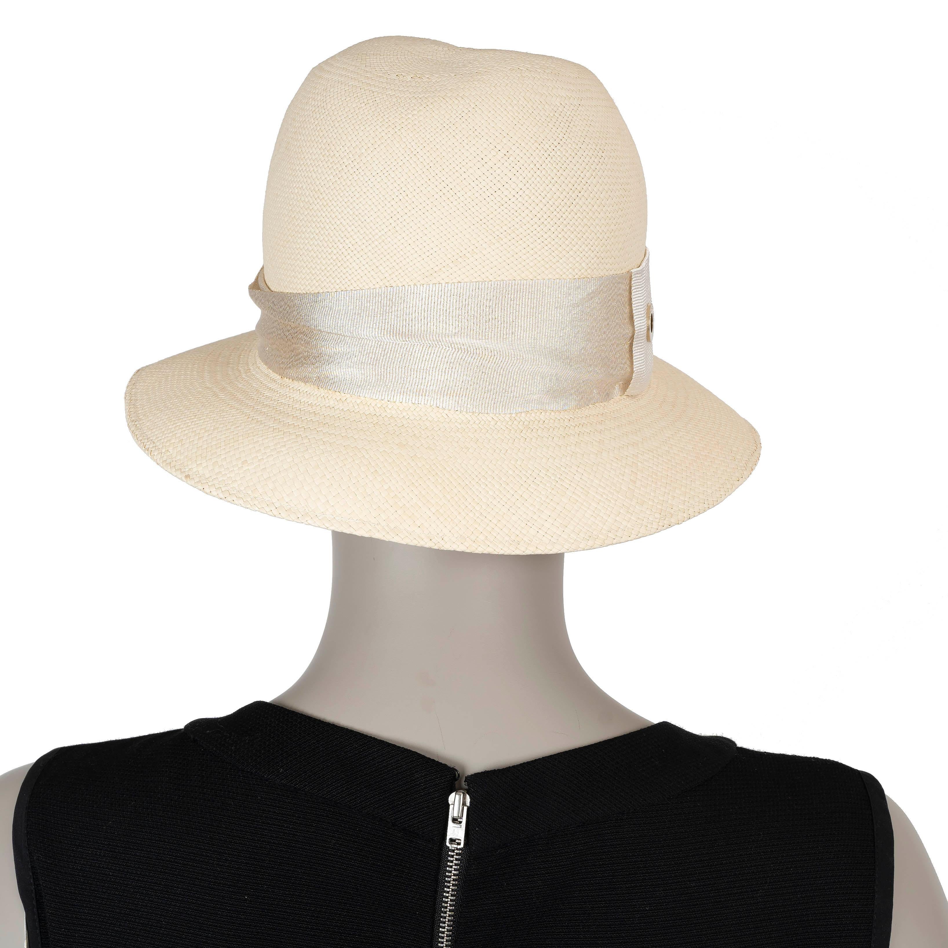 LORO PIANA cream MIA PANAMA STRAW Hat L In Excellent Condition For Sale In Zürich, CH