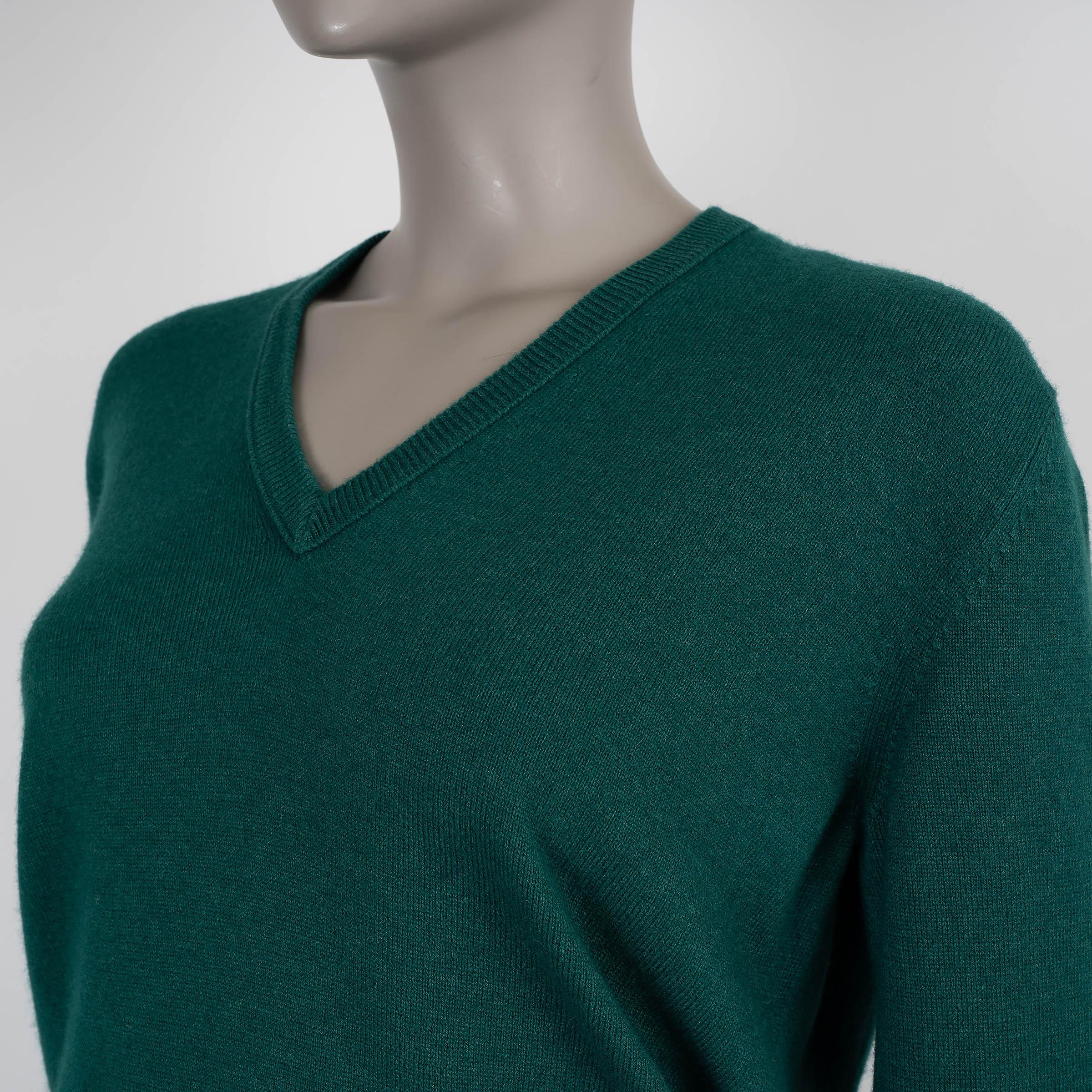 Donna Loro Piana maglione verde scuro in cashmere e seta CLASSIC V-NECK 40 S.I.V.A. in vendita