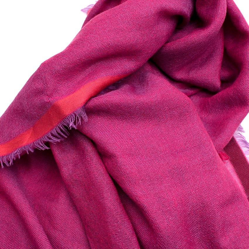 Loro Piana Fuchsia Cashmere & Silk blend shawl 150cm x 150cm In Excellent Condition For Sale In London, GB