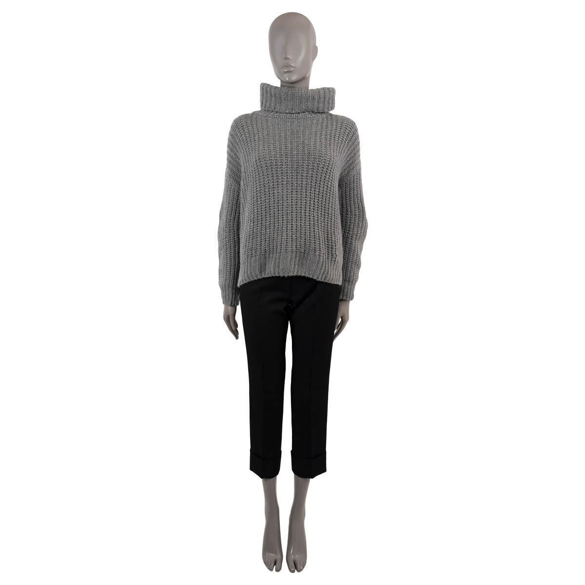 100% authentic Loro Piana Davenport sweater in grey cashmere (100%). Features a wide turtleneck, dropped shoulders and rib knit cuffs and hem. Unlined. Has been worn and is in excellent condition.

Measurements
Model	FAF9199
Tag