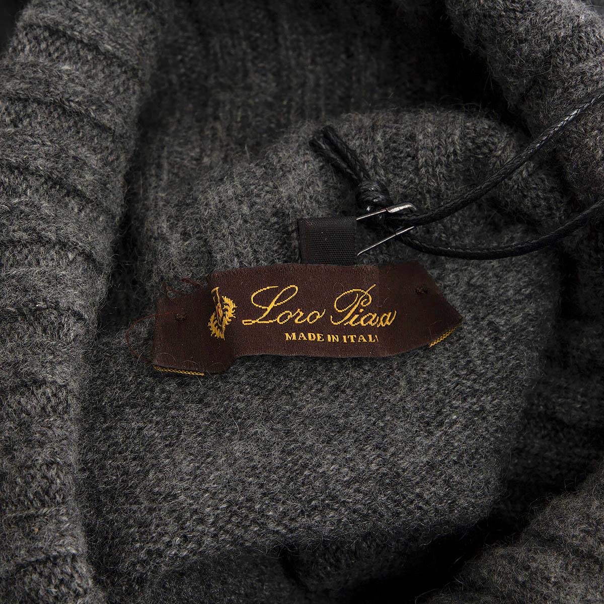 LORO PIANA grey cashmere TURTLENECK Sweater 44 L For Sale 1