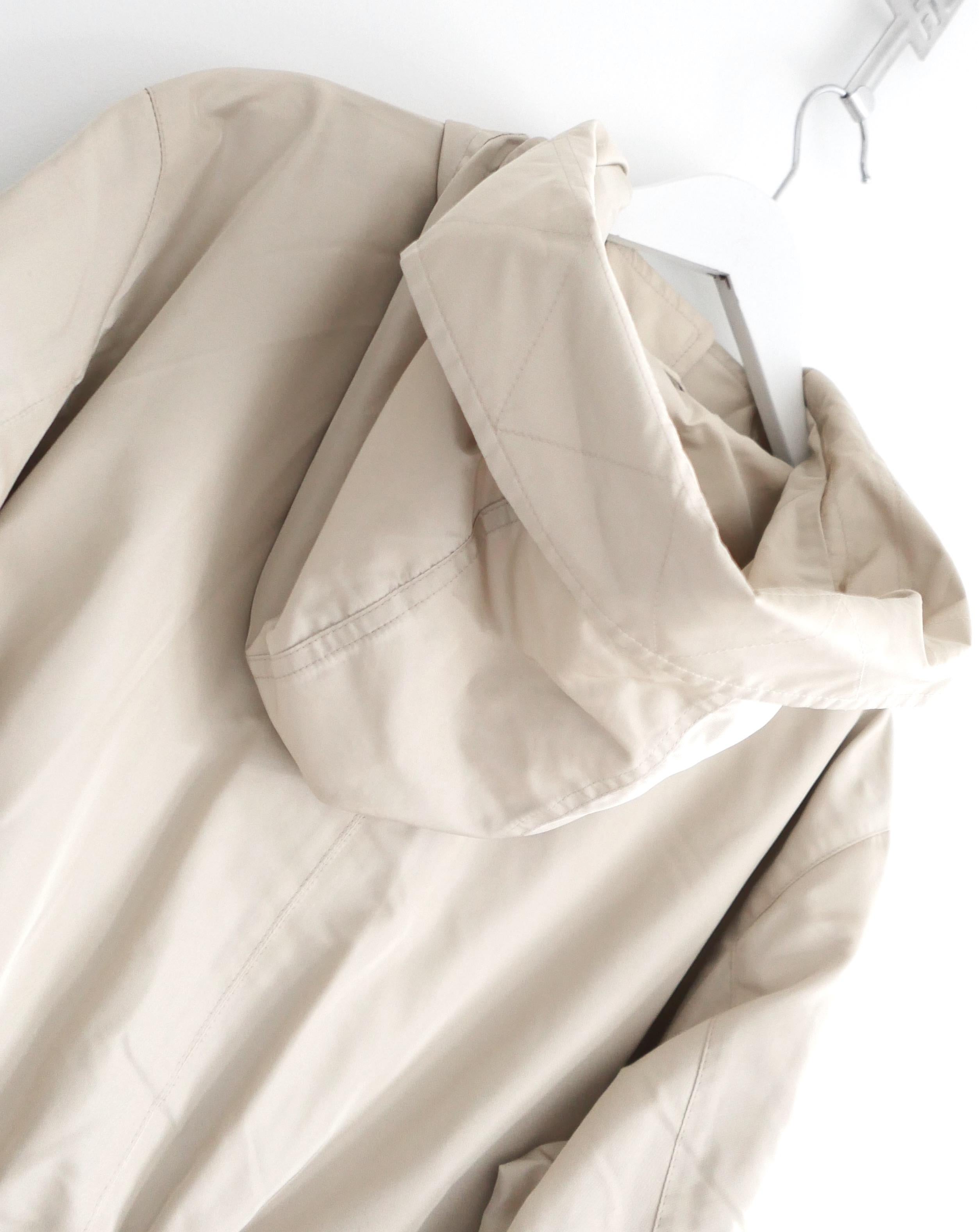 Loro Piana Imperméable en satin mat Anorak Pour femmes en vente