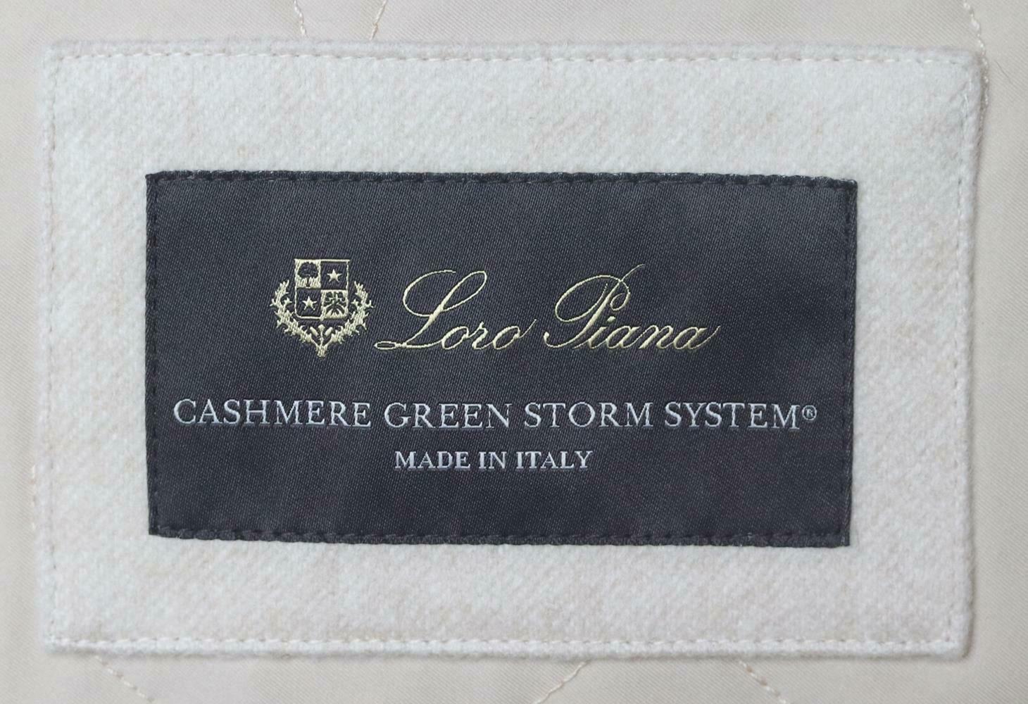 Loro Piana Kaschmirjacke mit Kapuze und Fuchspelzbesatz 1