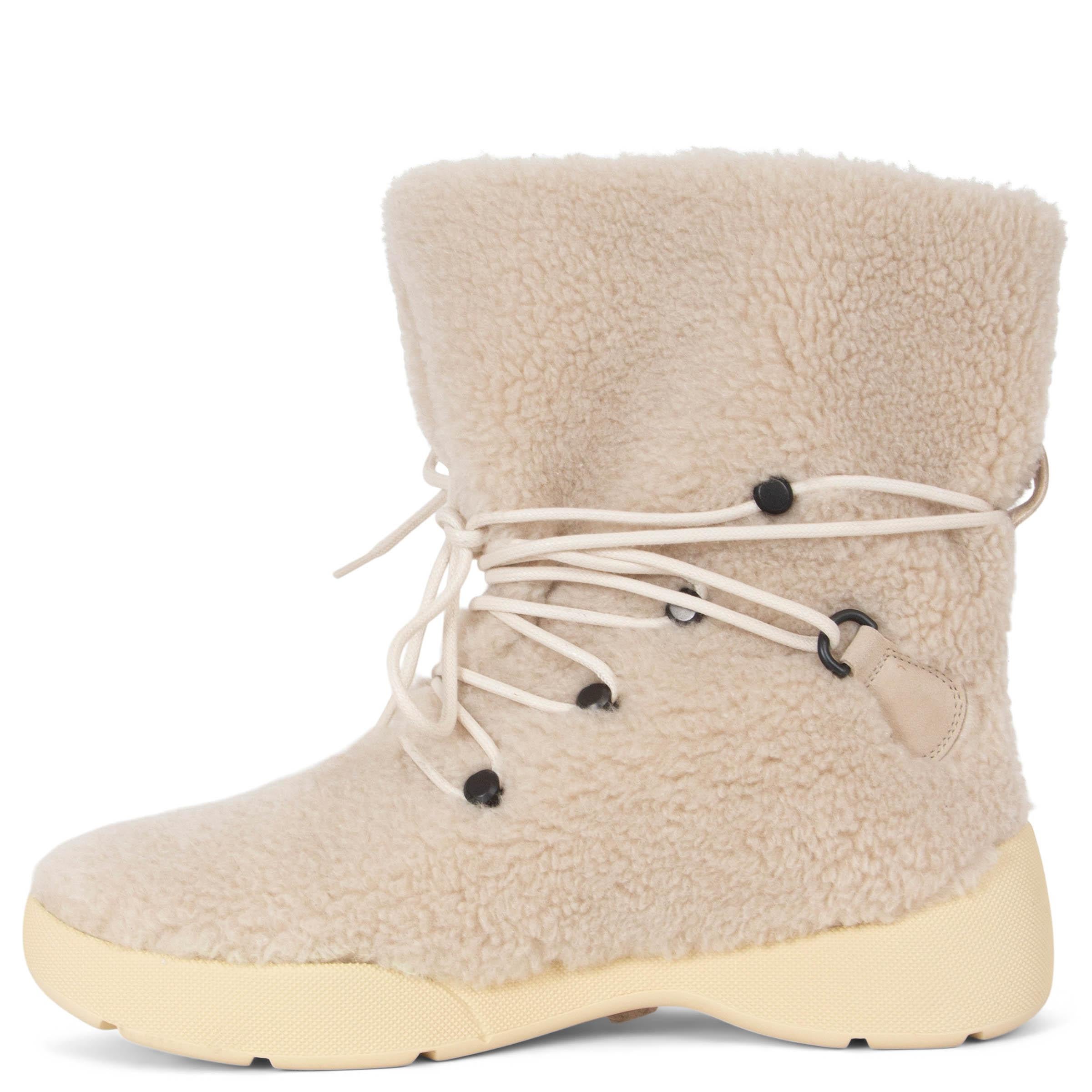 Beige LORO PIANA ivory 2023 TRACE CASHFUR HIKING Boots Shoes 38.5 For Sale