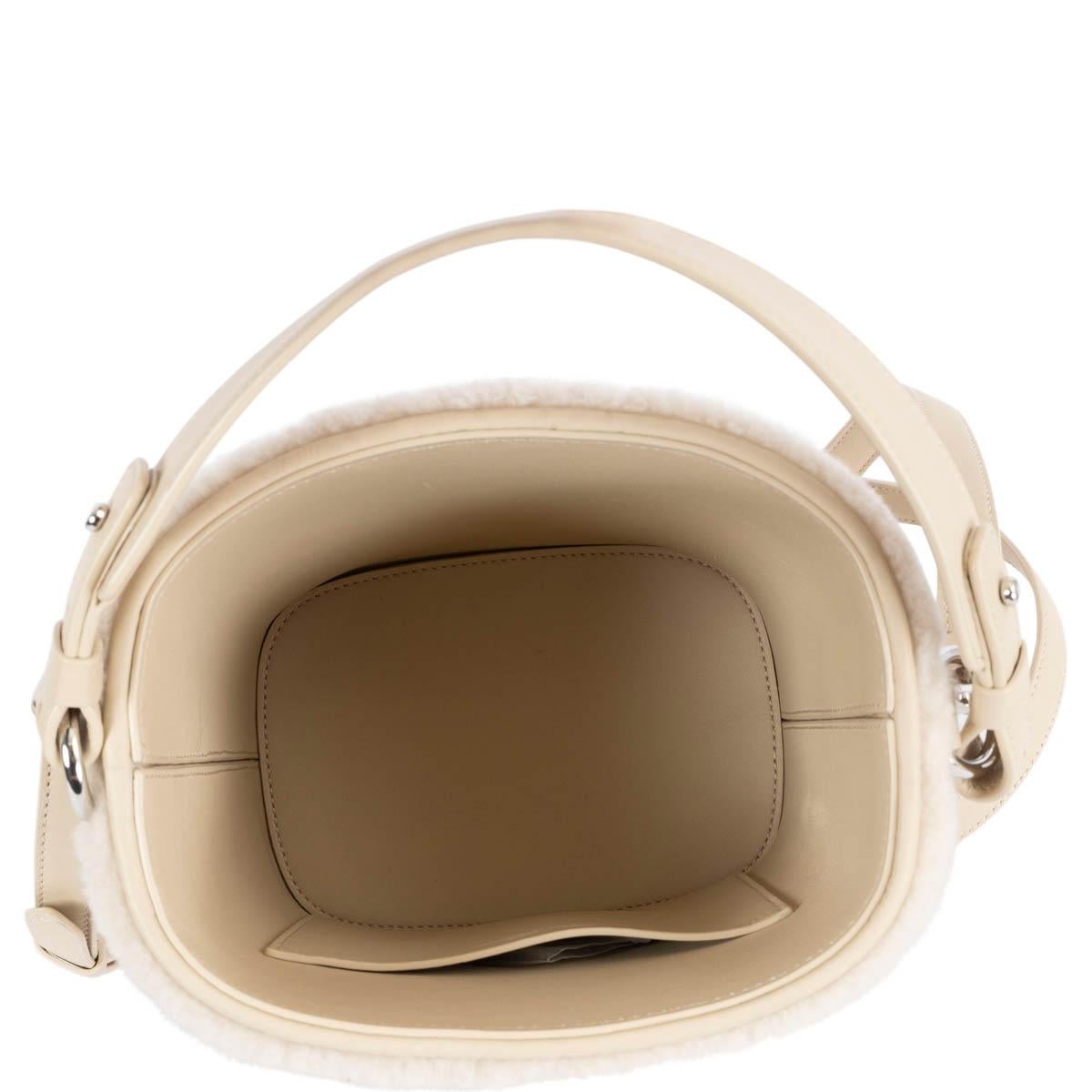 LORO PIANA ivory SHEARLING & KNIT ARTEMIS BUCKET Shoulder Bag For Sale 1
