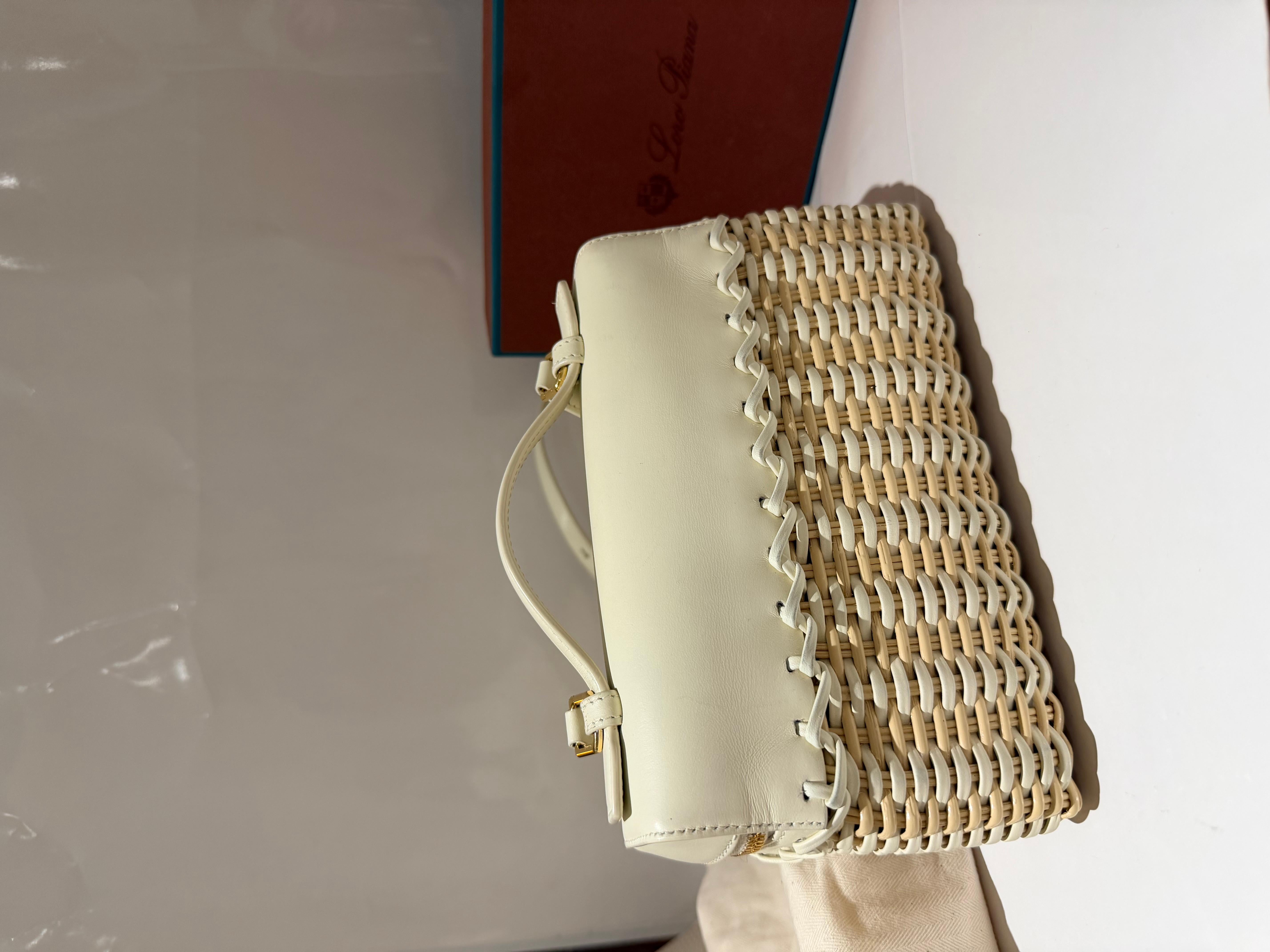 Loro Piana L19 Extra Pocket Borsa in vimini est-ovest In condizioni ottime in vendita a London, England