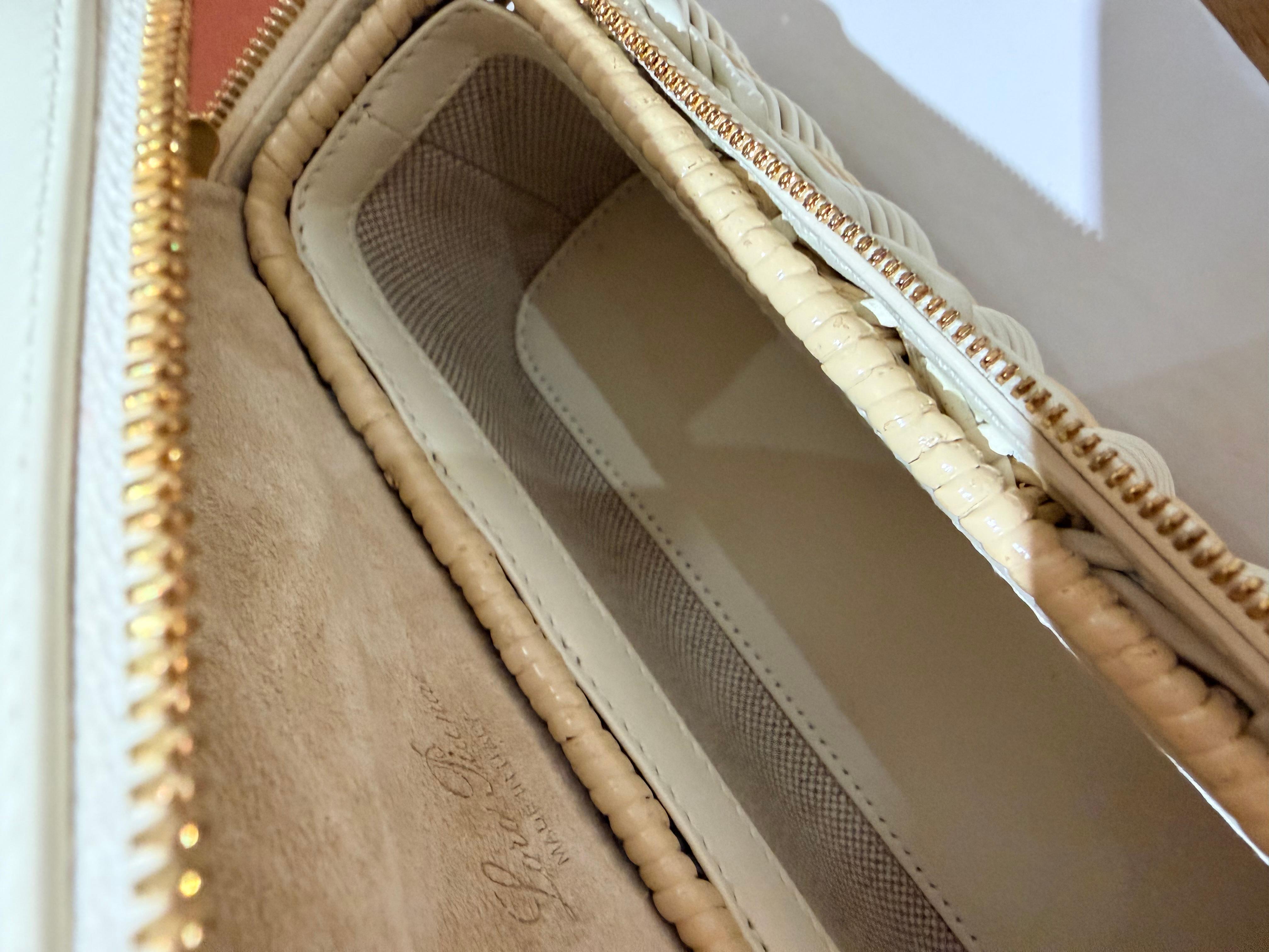 Loro Piana L19 Extra Pocket Borsa in vimini est-ovest in vendita 1