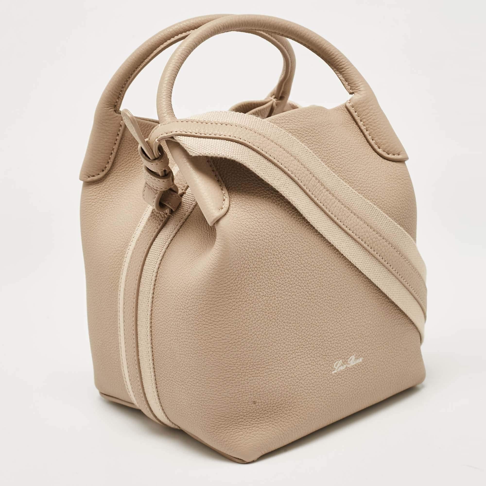 Loro Piana Light Beige Leather Small Bale Shoulder Bag In New Condition For Sale In Dubai, Al Qouz 2