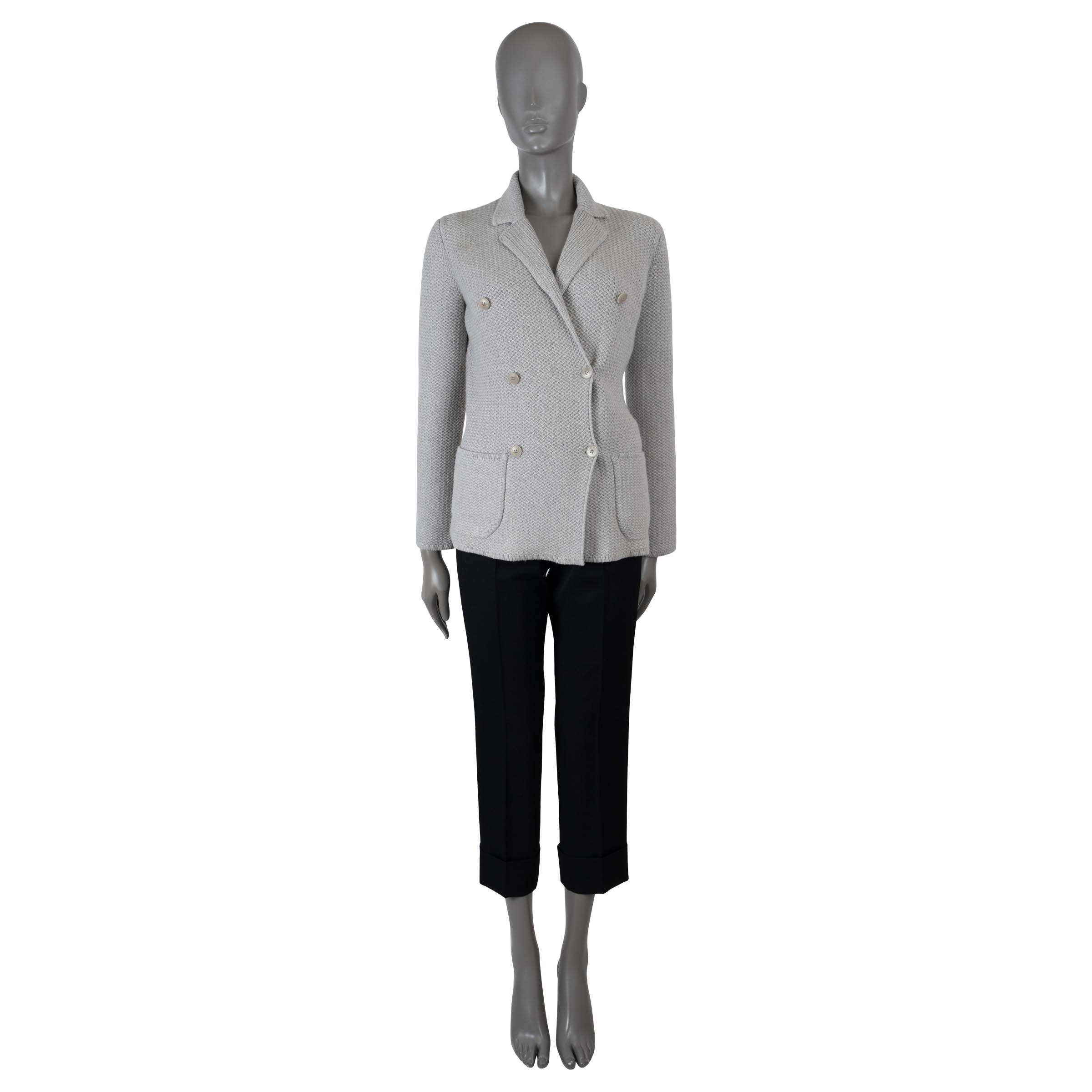 LORO PIANA light grey cashmere DOUBLE BREASTED KNIT Jacket 38 XS In Excellent Condition For Sale In Zürich, CH