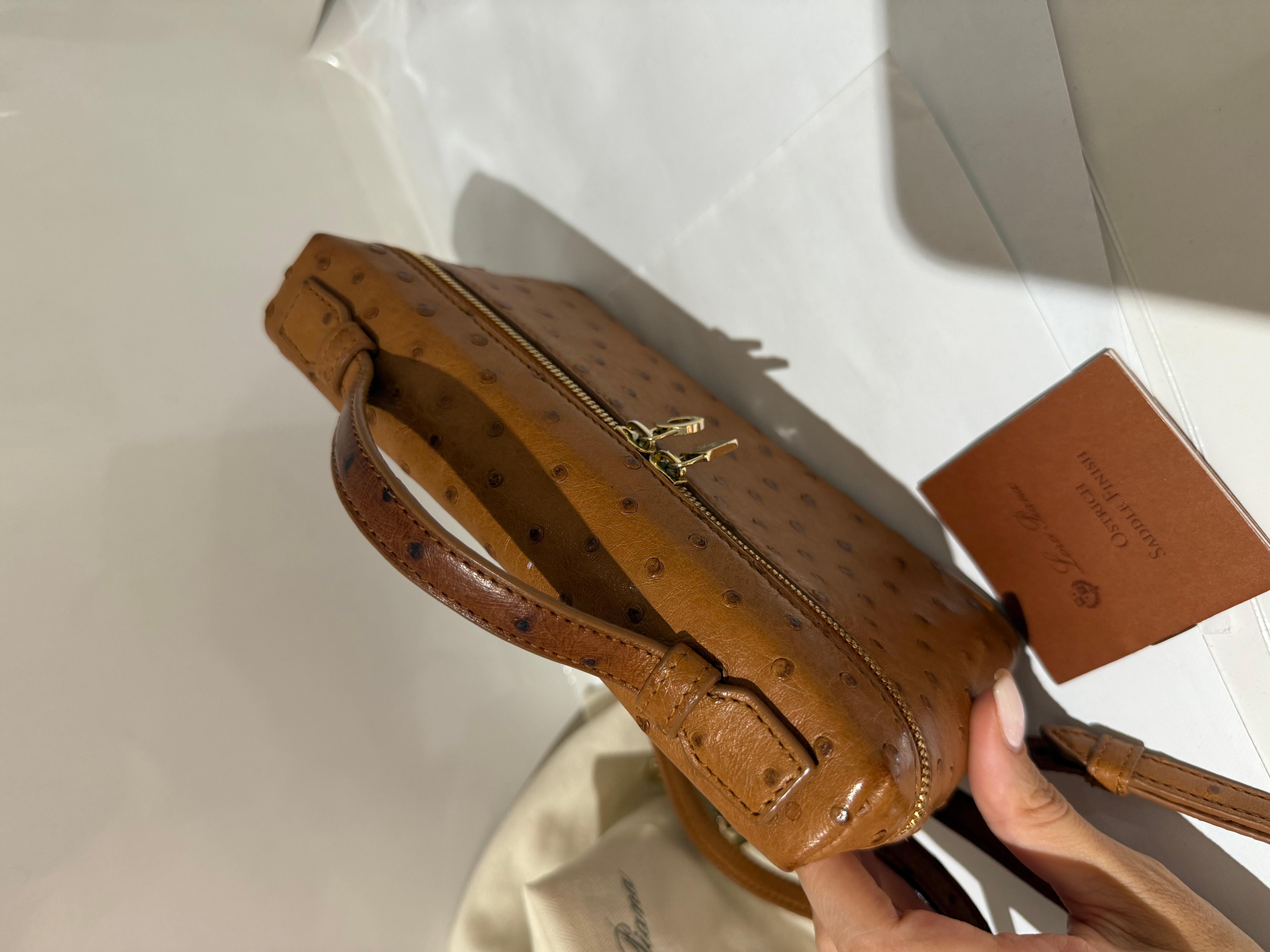 Loro Piana LP 19 in ostrich tan colour clutch For Sale 1