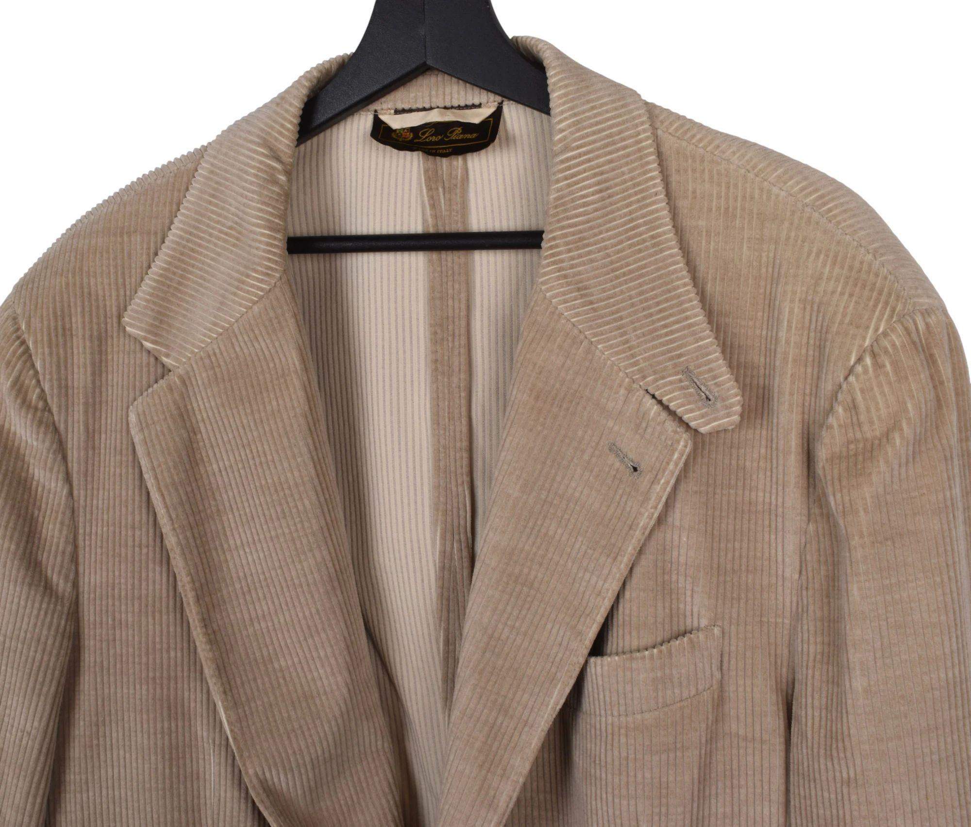 Check my other listings. Have many more designer clothes for sale. Open to any offers.
Item for sale is 100% genuine Loro Piana Cord Blazer, S1545, VIPE5
Color: sand
(An actual color may a bit vary due to individual computer screen