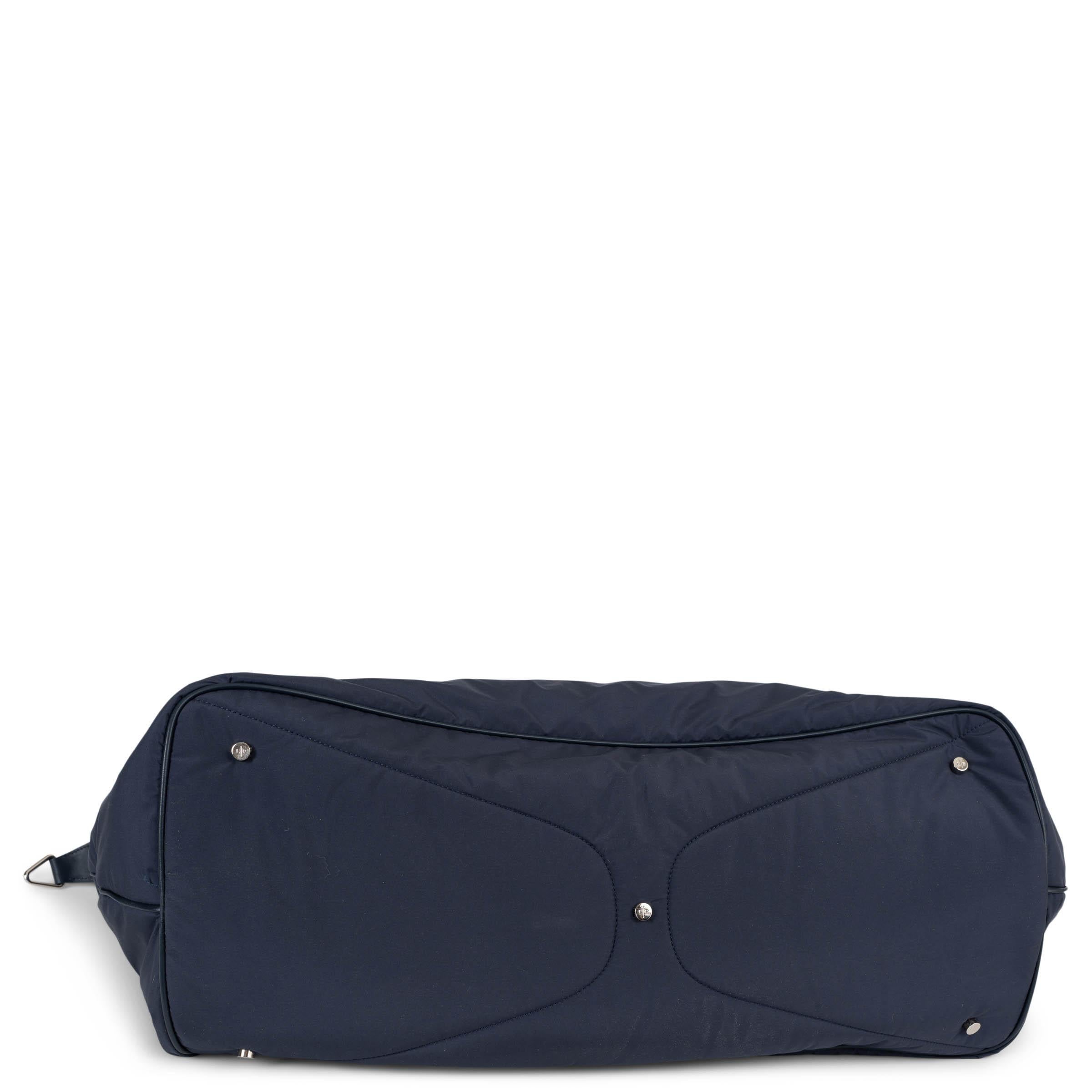 LORO PIANA marineblaue VOYAGER DUFFLE GRANDE Reisetasche aus Nylon im Zustand „Gut“ im Angebot in Zürich, CH