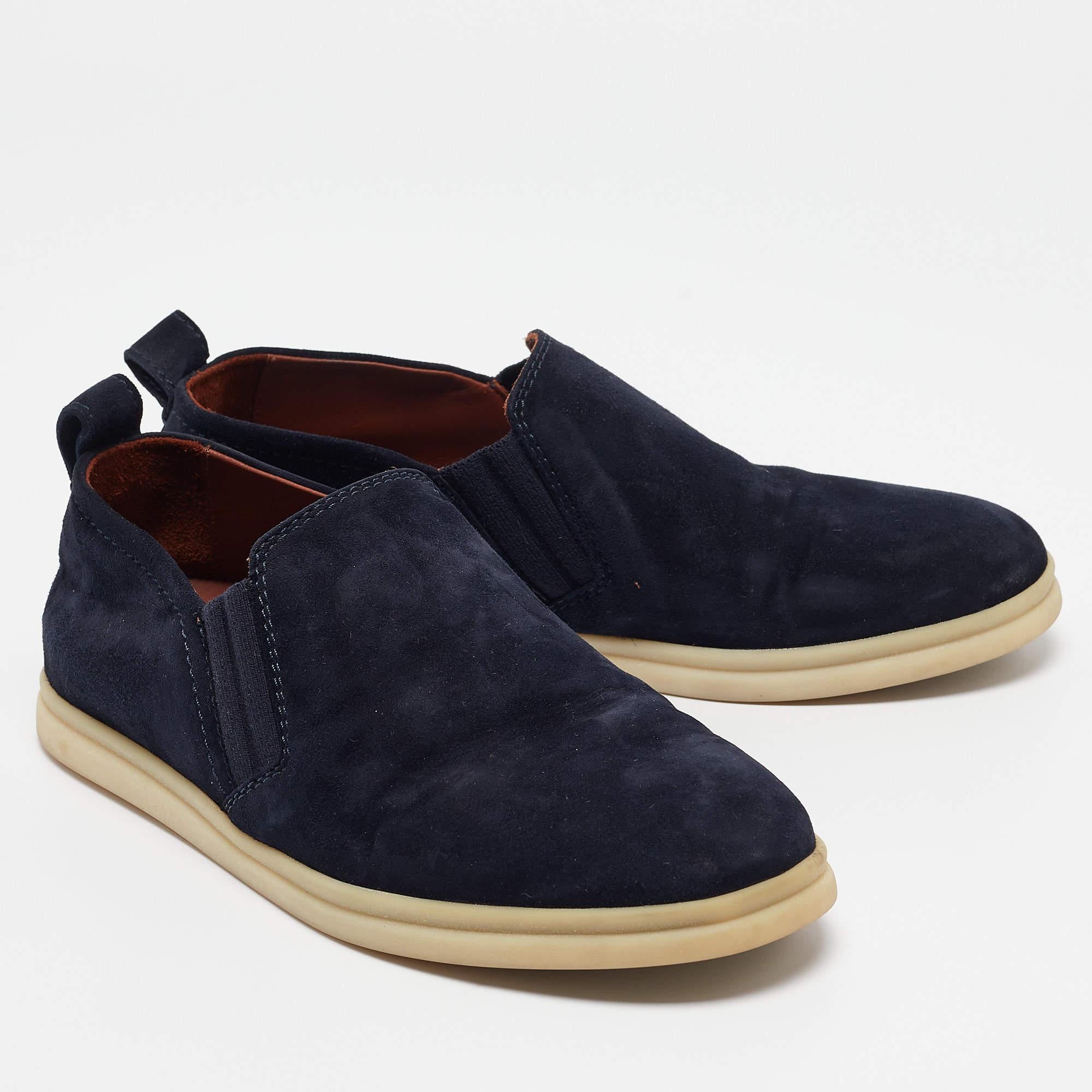 Loro Piana, mocassini in pelle scamosciata Cocoon Walk blu navy, taglia 35 In condizioni buone a Dubai, Al Qouz 2