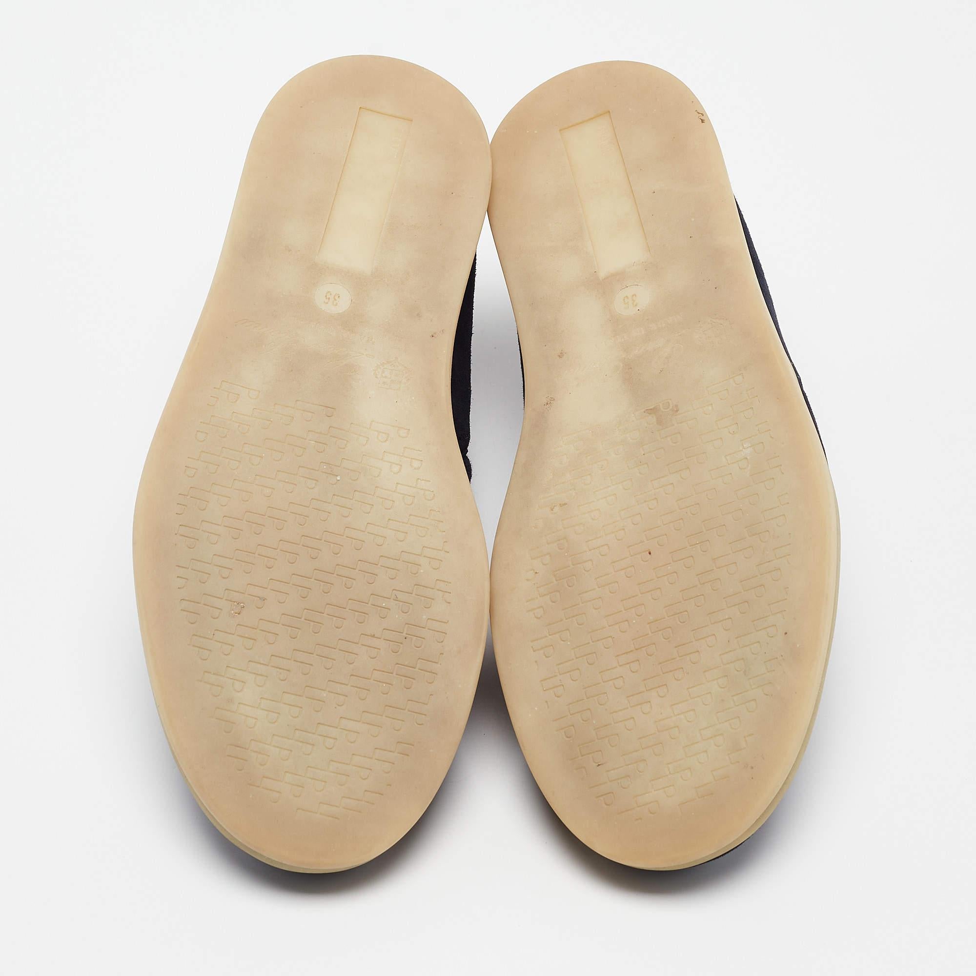 Loro Piana, mocassini in pelle scamosciata Cocoon Walk blu navy, taglia 35 1
