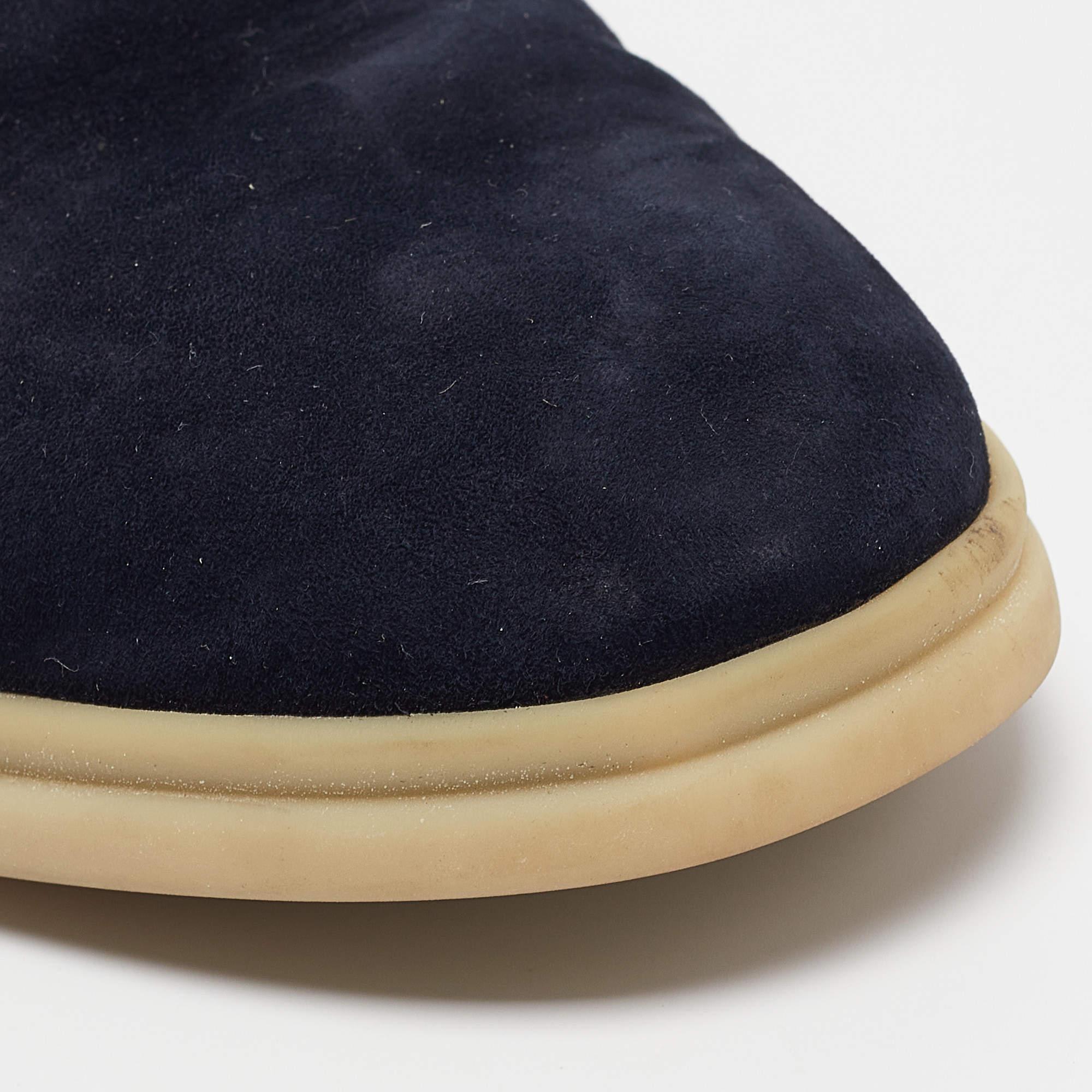 Loro Piana, mocassini in pelle scamosciata Cocoon Walk blu navy, taglia 35 2