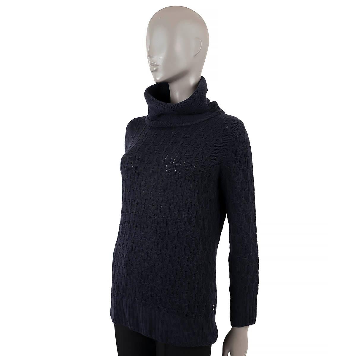 Women's LORO PIANA navy blue VICUNA CABLE KNIT TURTLENECK Sweater 40 S For Sale