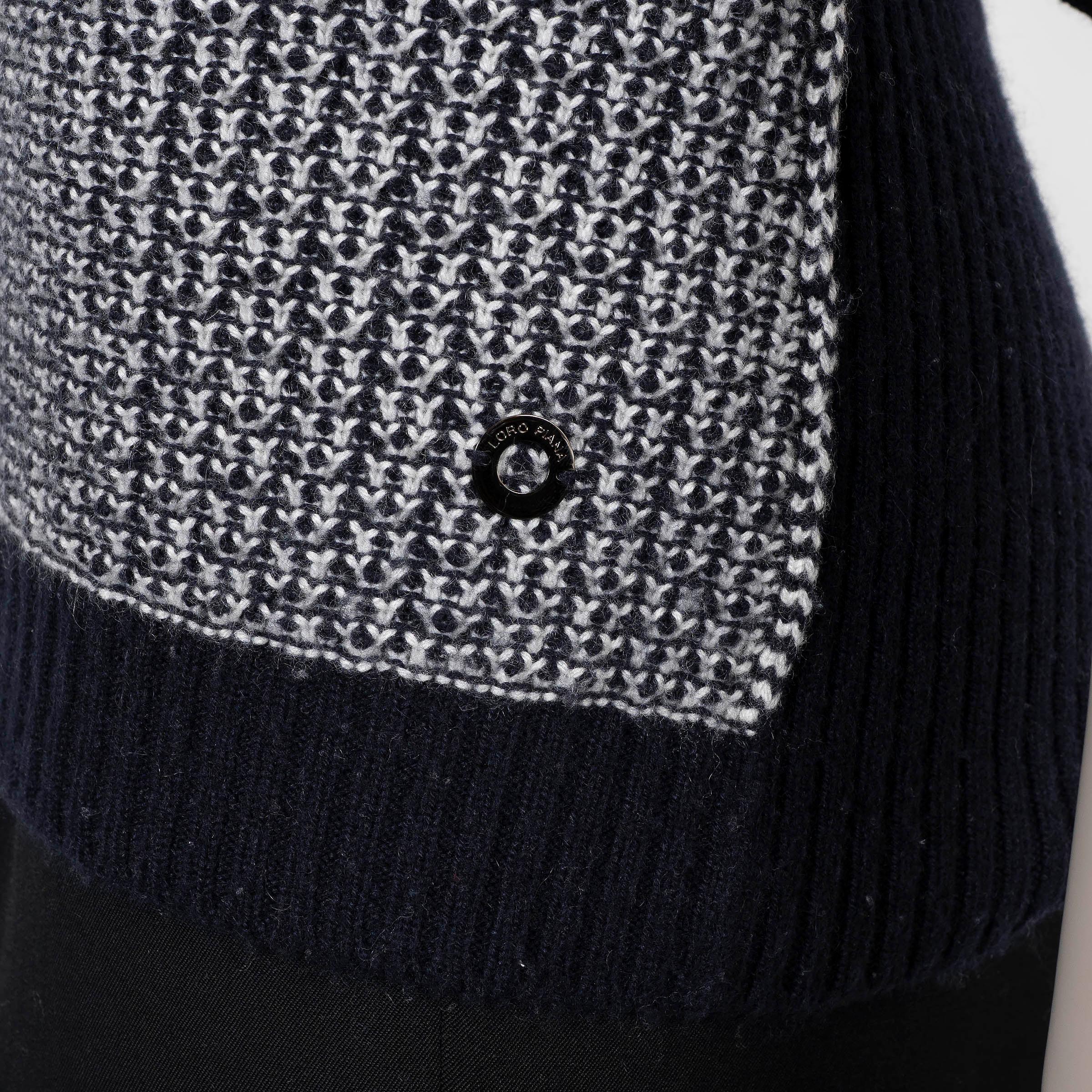 LORO PIANA bleu marine et blanc cachemire CARDIGAN VEST Sweater 44 L en vente 1