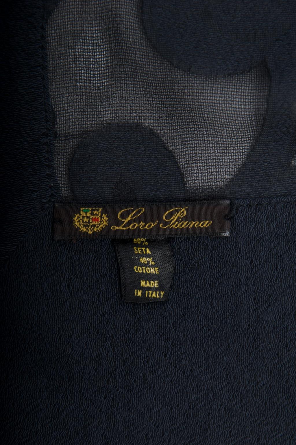 Loro Piana Navy Burn-out Shawl en venta 7