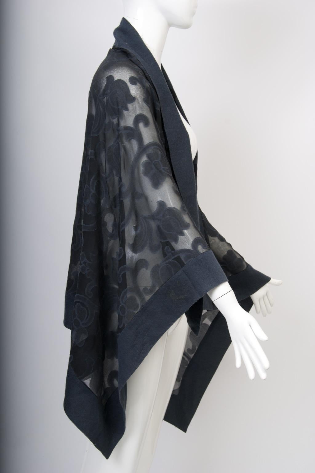 Loro Piana Navy Burn-out Shawl Negro en venta