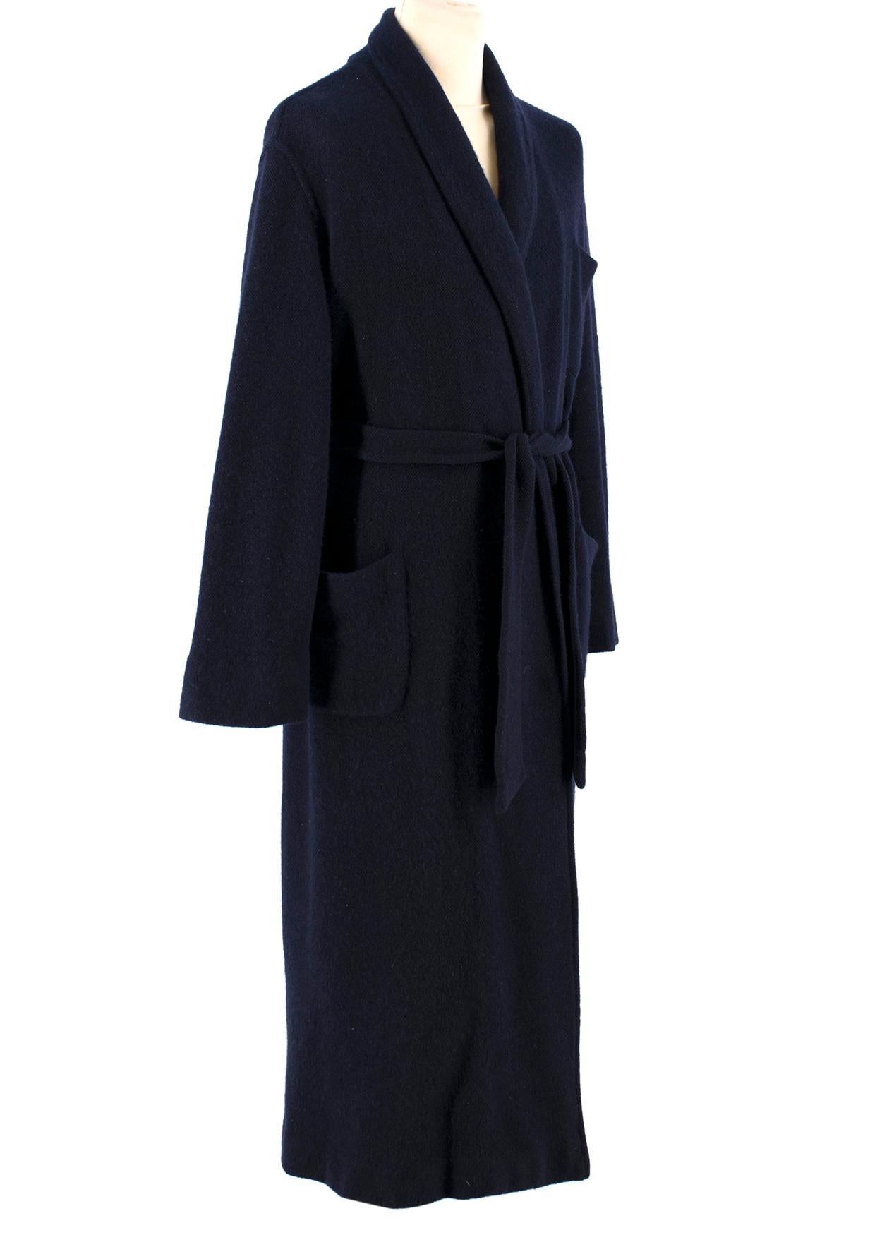 Loro Piana Navy Cashmere Tie Waist Cardigan 

- Navy Oversize Robe Cardigan 
- 100% Cashmere 
- Tie Waist 
- Shawl collar
-3 side pockets 
- Long sleeved 

Please note, these items are pre-owned and may show some signs of storage, even when unworn