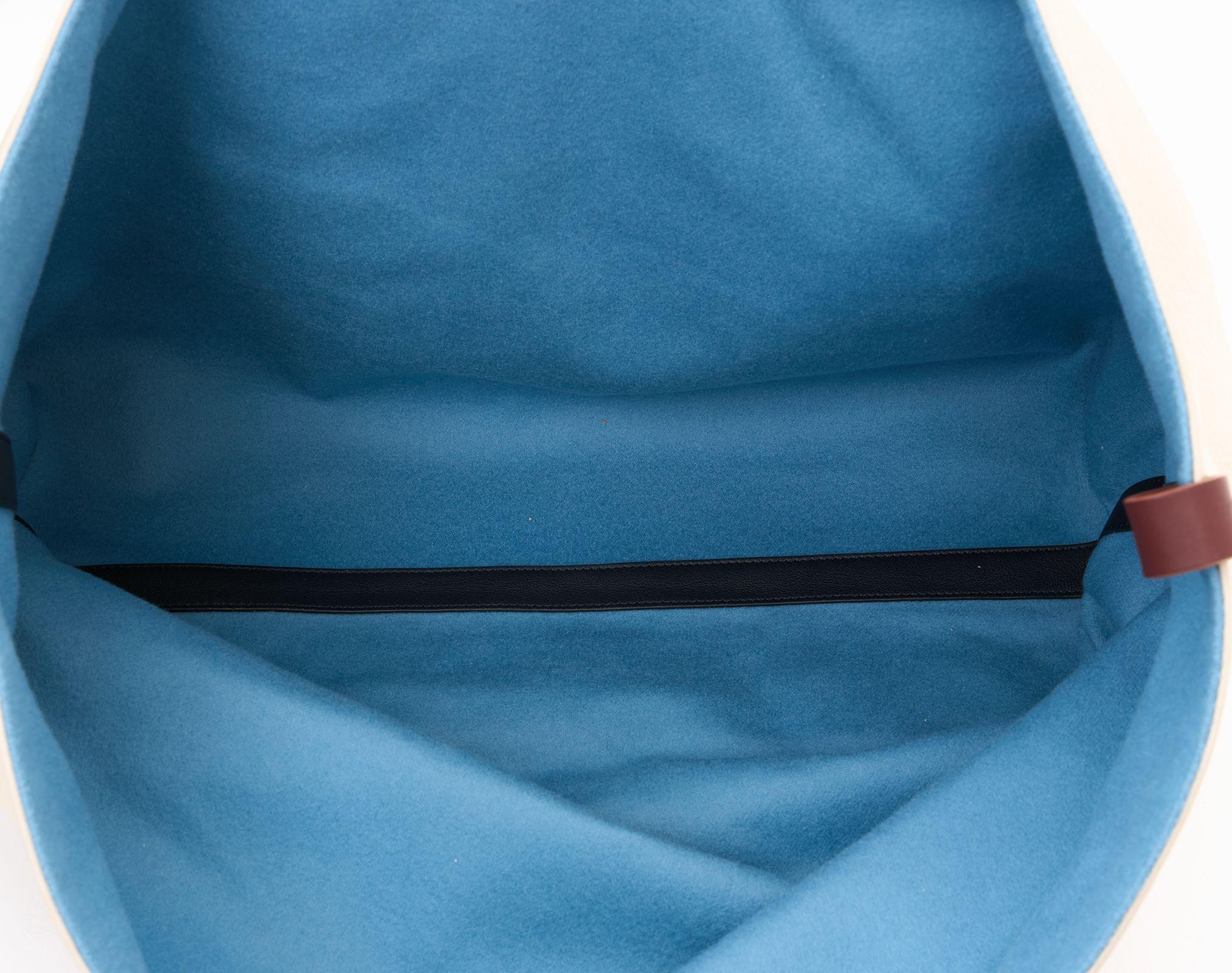 Loro Piana New Tote in pelle e cashmere in vendita 3