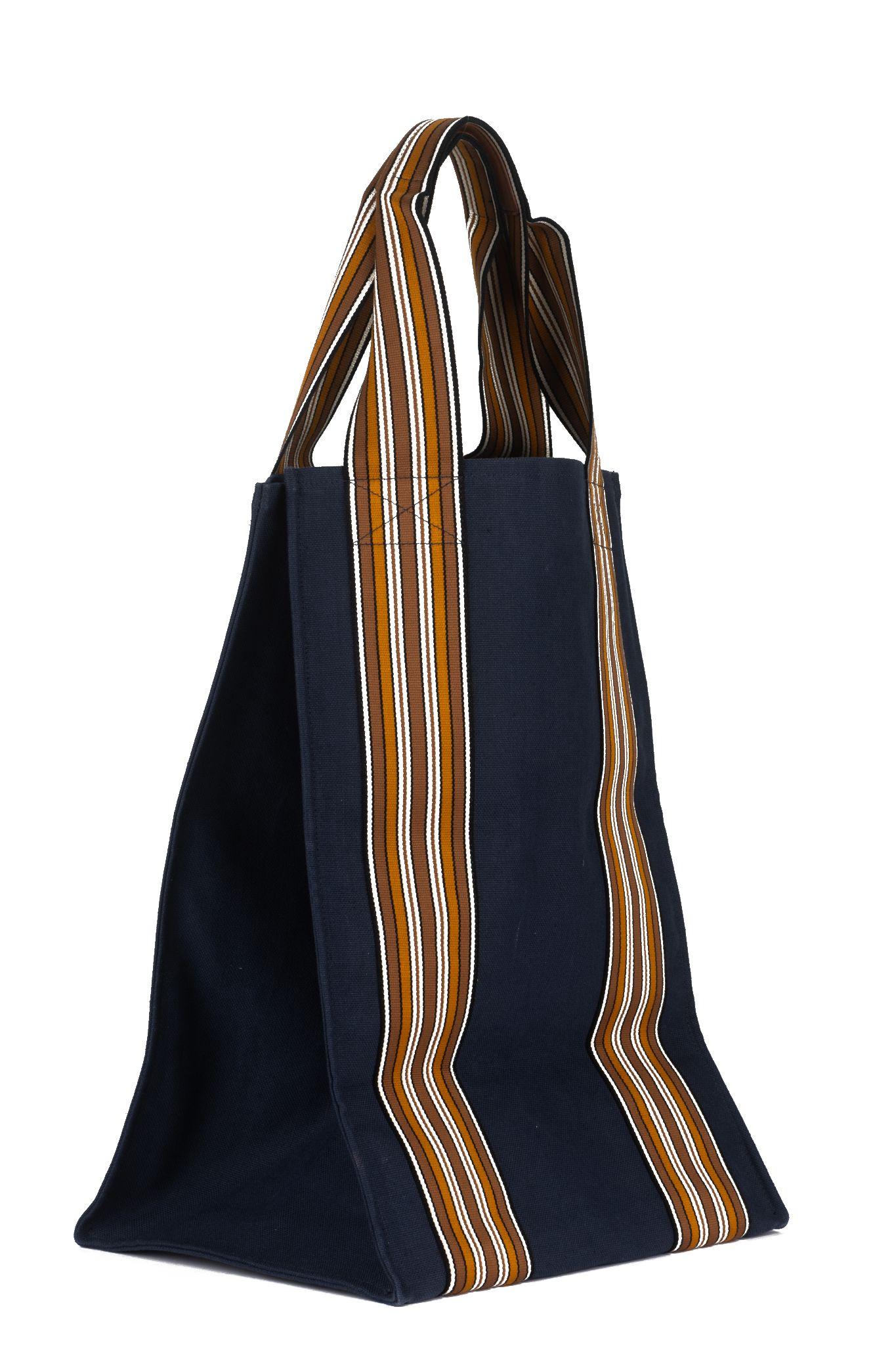 Women's Loro Piana New Unisex Oversize Blue Tote For Sale
