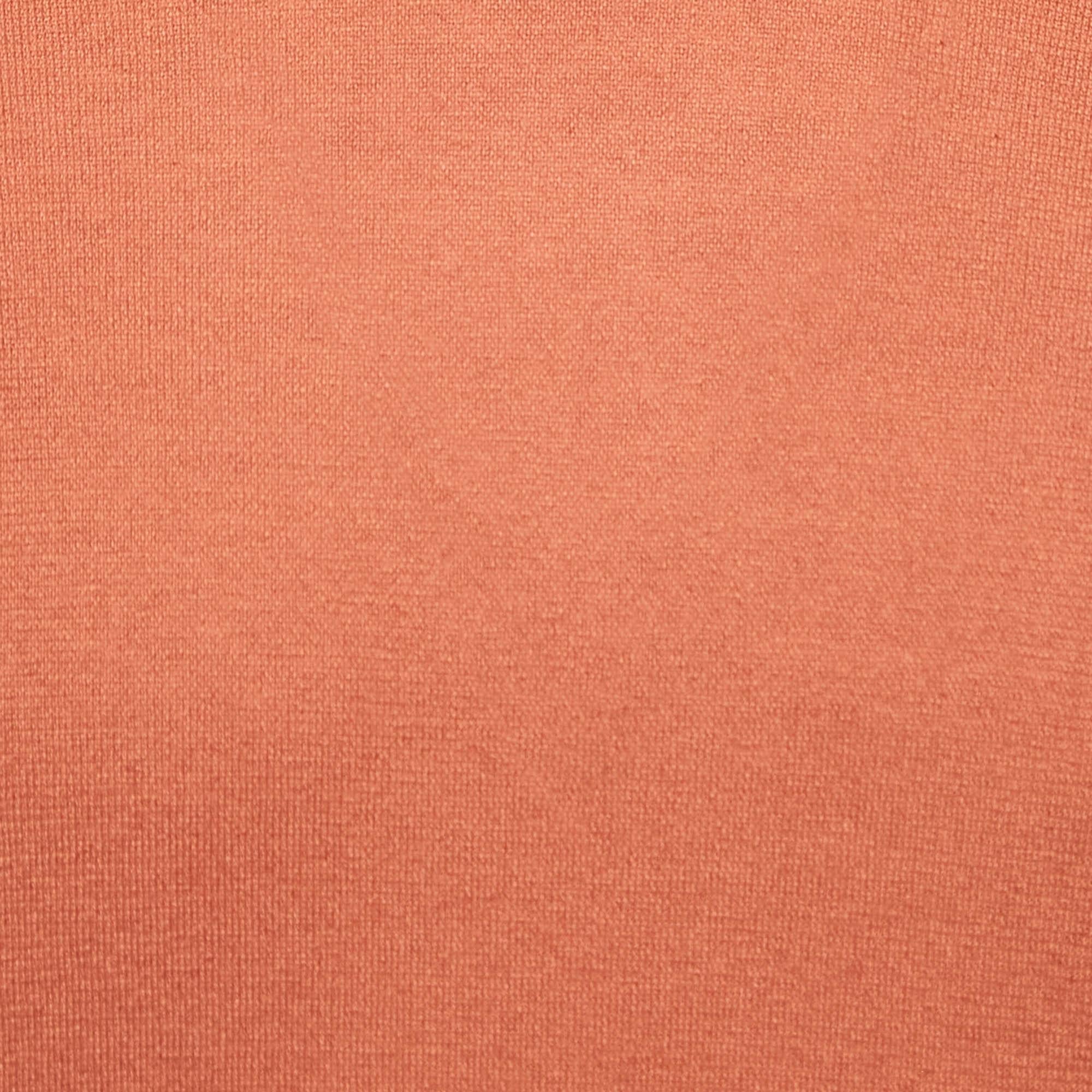 Loro Piana Orange Baby Cashmere Turtle Neck Sweater M In Good Condition For Sale In Dubai, Al Qouz 2