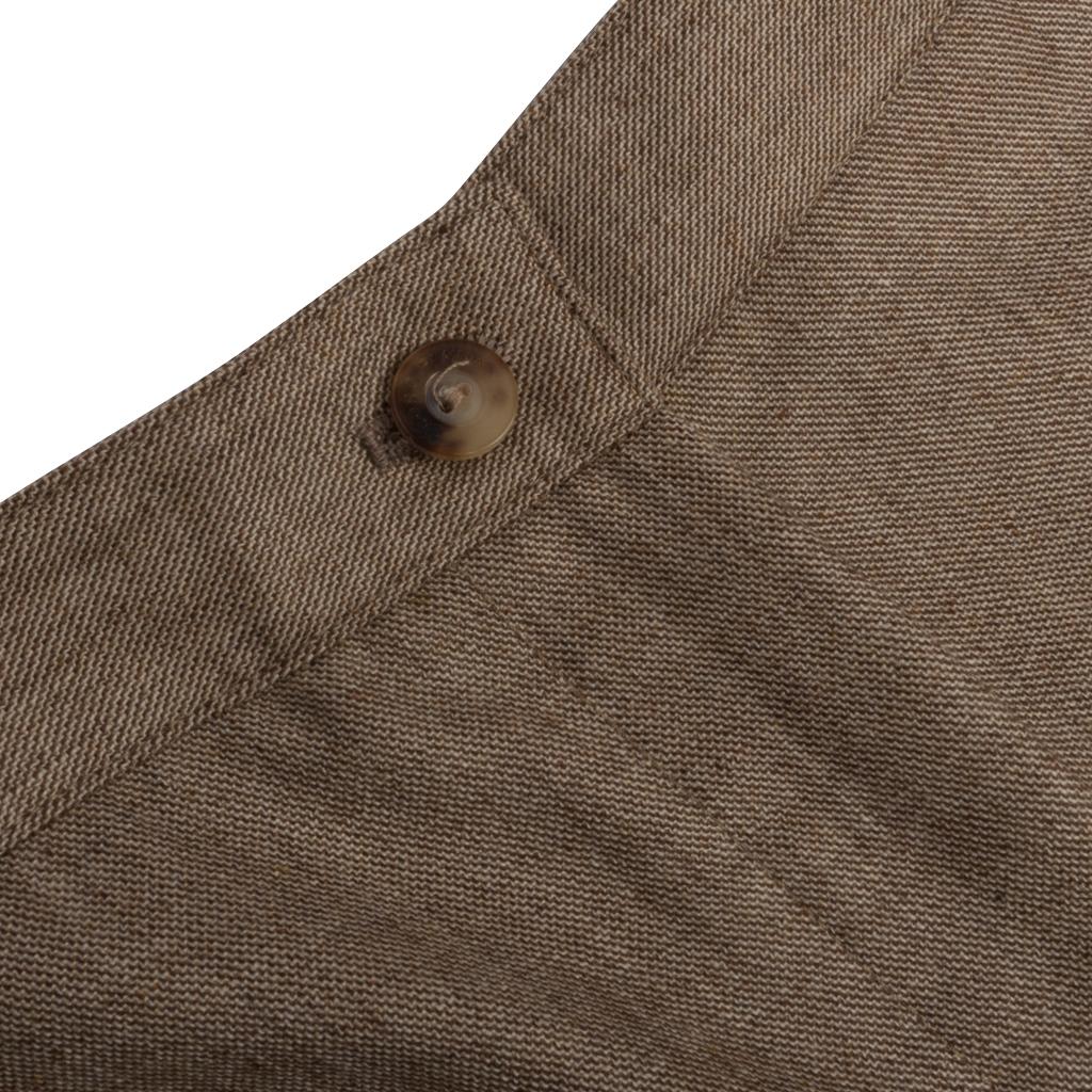 Guaranteed authentic Loro Piana light brown flat front pant in cashmere with a touch of silk.
Flat front with front zip. 
Straight leg.
NEW or NEVER WORN.  Tag attached.
final sale.

SIZE  46
USA SIZE    

PANT MEASURES:
LENGTH  43