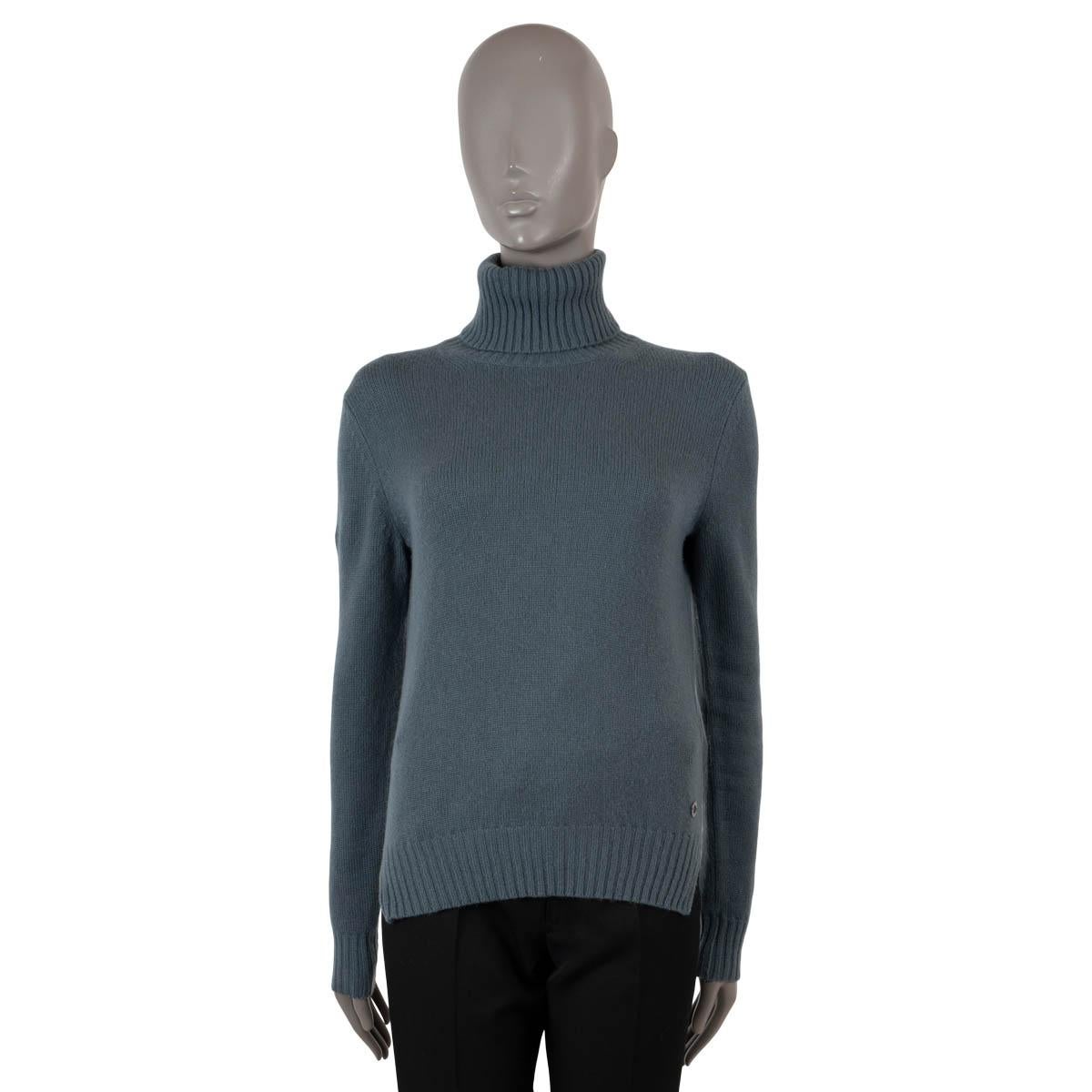 LORO PIANA petrol blue cashmere PARKSVILLE Turtleneck Sweater S In Excellent Condition For Sale In Zürich, CH