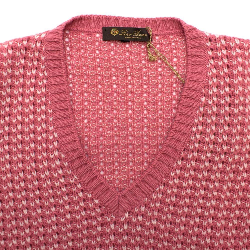 Loro Piana Pink & White Knit Cashmere Sweater - Size US 8 In New Condition For Sale In London, GB