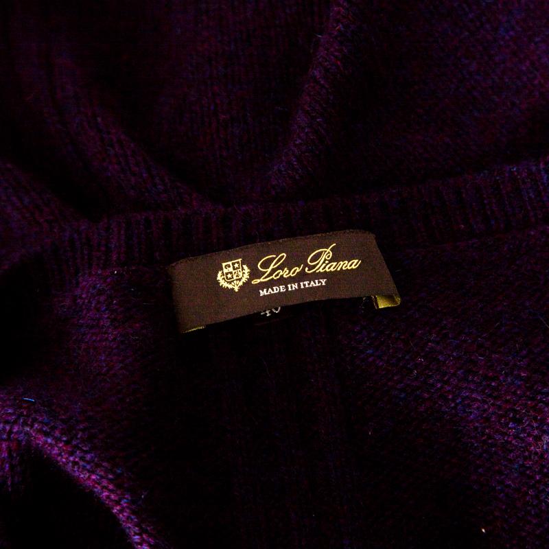 Loro Piana Purple Cashmere Sweater and Infinity Scarf Set S In Good Condition In Dubai, Al Qouz 2
