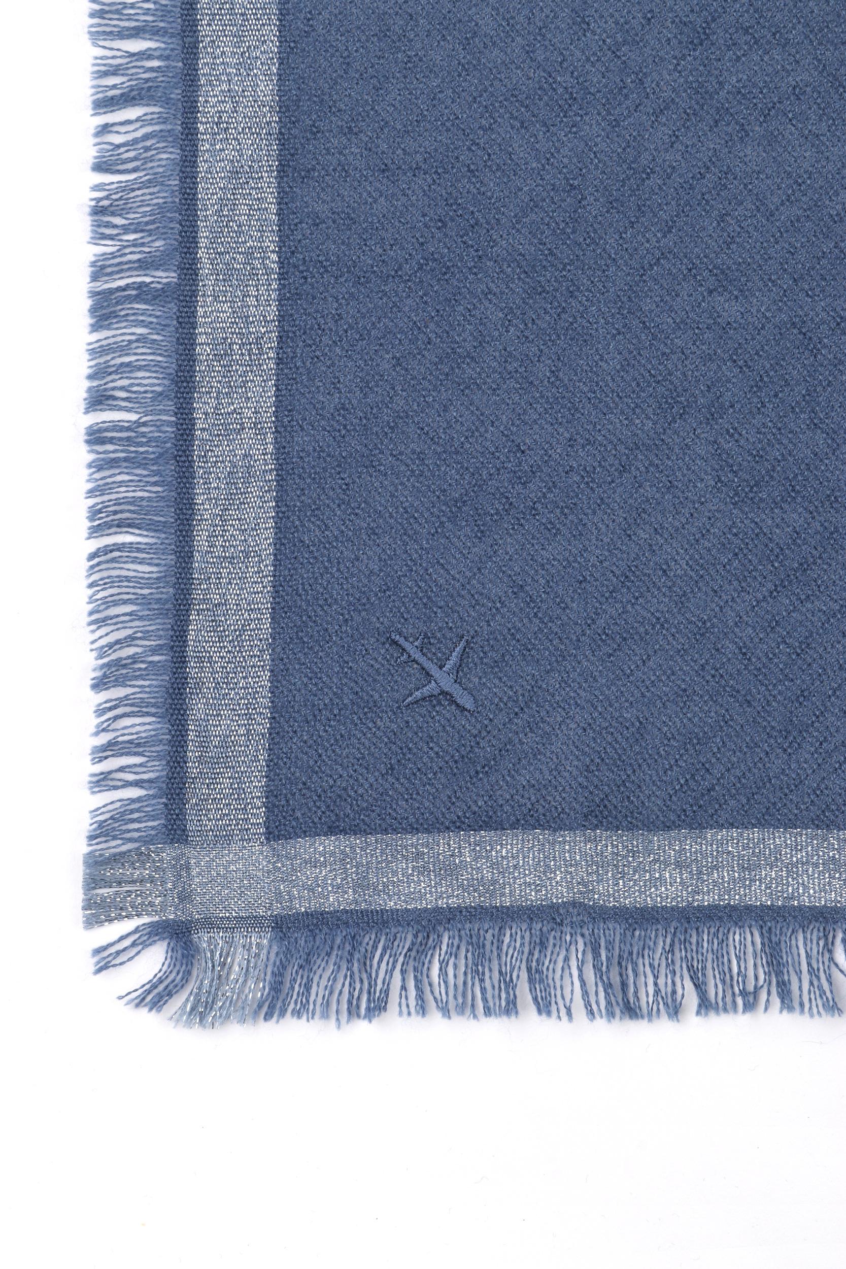 LORO PIANA “Quadrata Carre” Blue Silver Silk Cashmere Fringe Knit Travel Scarf In Good Condition In Thiensville, WI