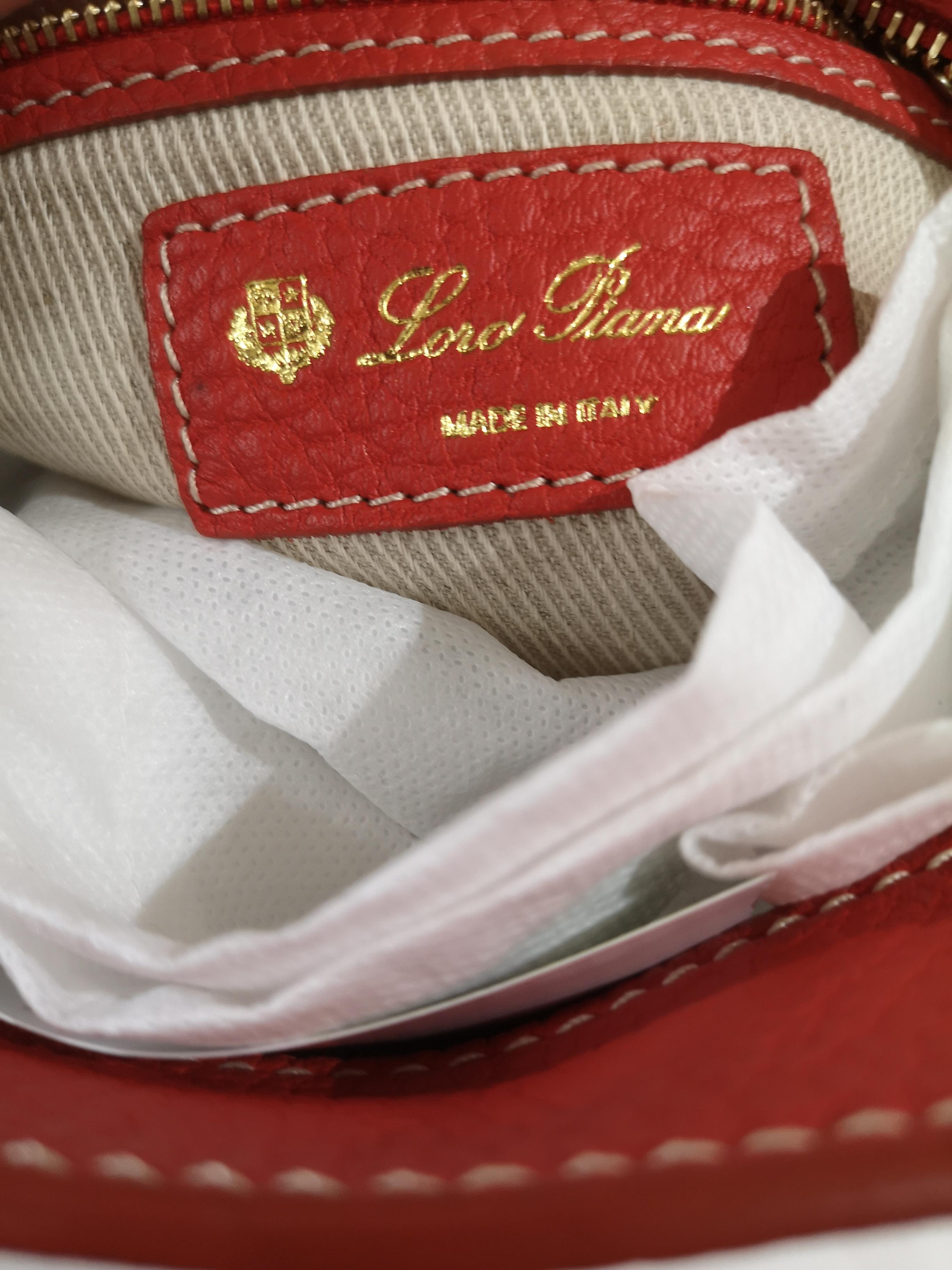 Women's or Men's Loro Piana Red shoulder bag / handle bag For Sale
