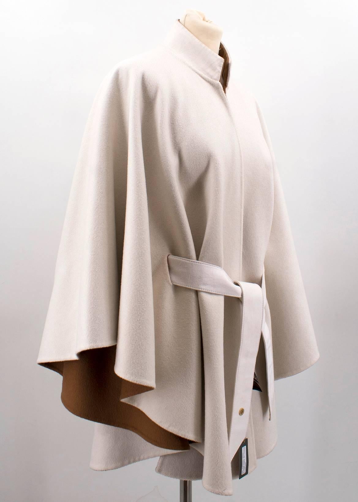 Loro Piana Reversible Cashmere Cape In Excellent Condition For Sale In London, GB