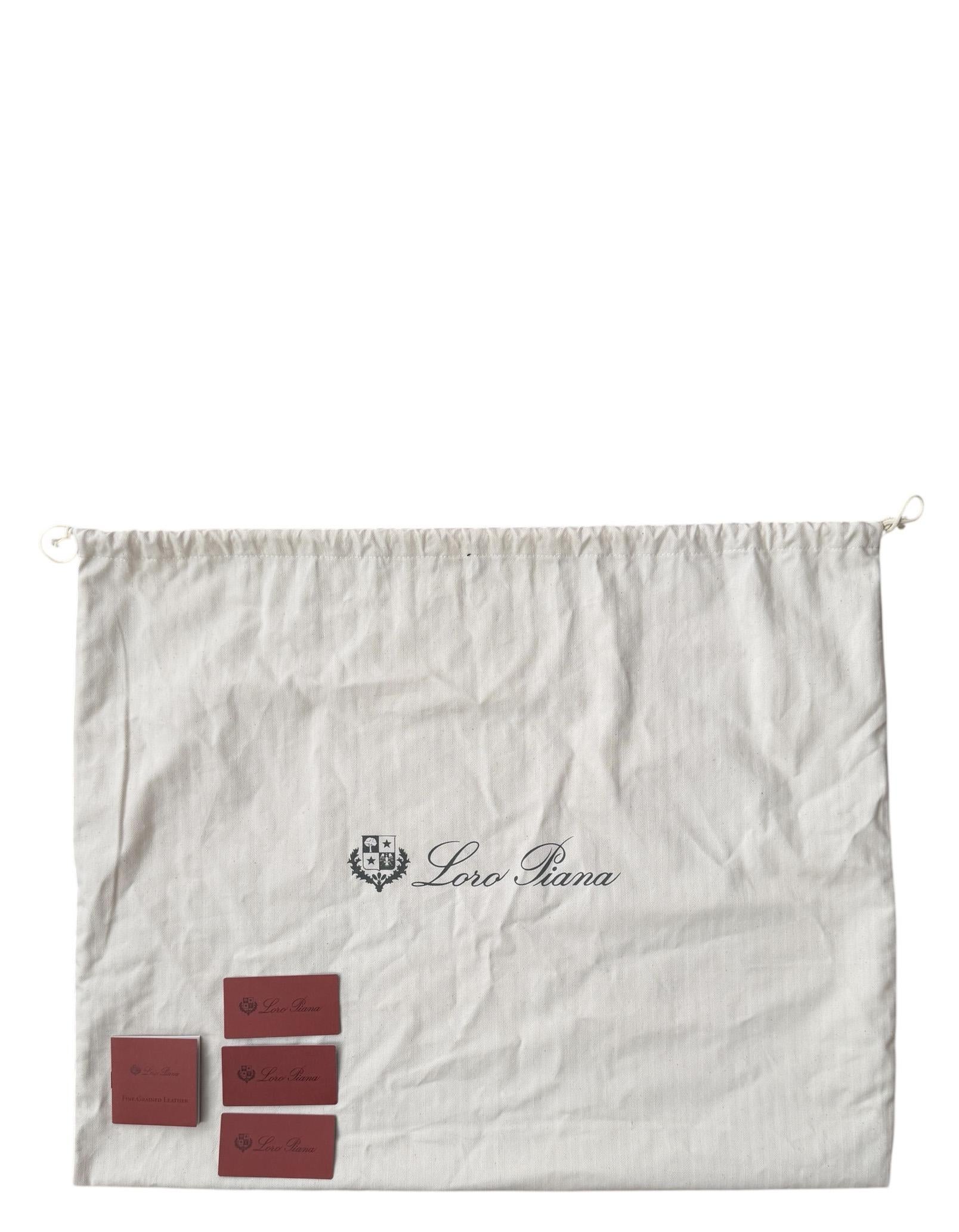 Loro Piana in pelle di vitello a grana verde Greene & Greene Borsa Hobo grande con tracolla in vendita 4