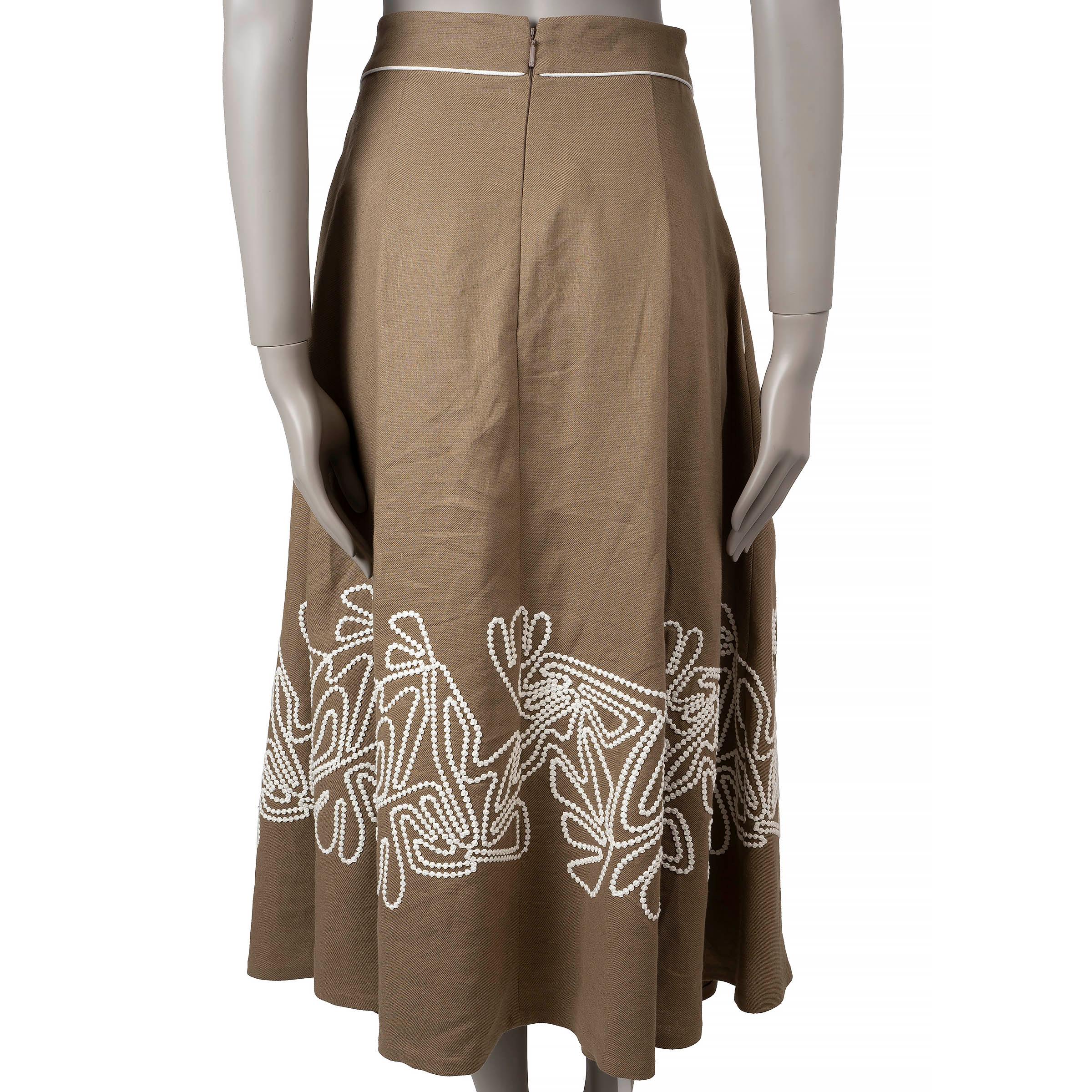 LORO PIANA sand beige linen 2021 DOLLY PLEATED MIDI Skirt XL In Excellent Condition For Sale In Zürich, CH