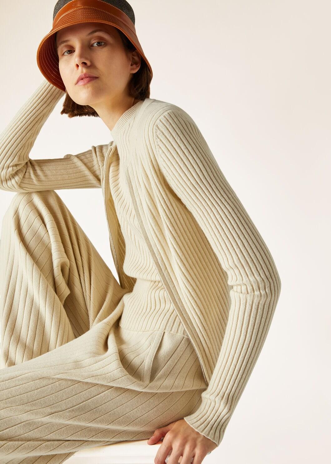 LORO PIANA Cardigan beige cachemire à beurre de Shea Butter 2024 LAGO SIRIO 40 S en vente 4