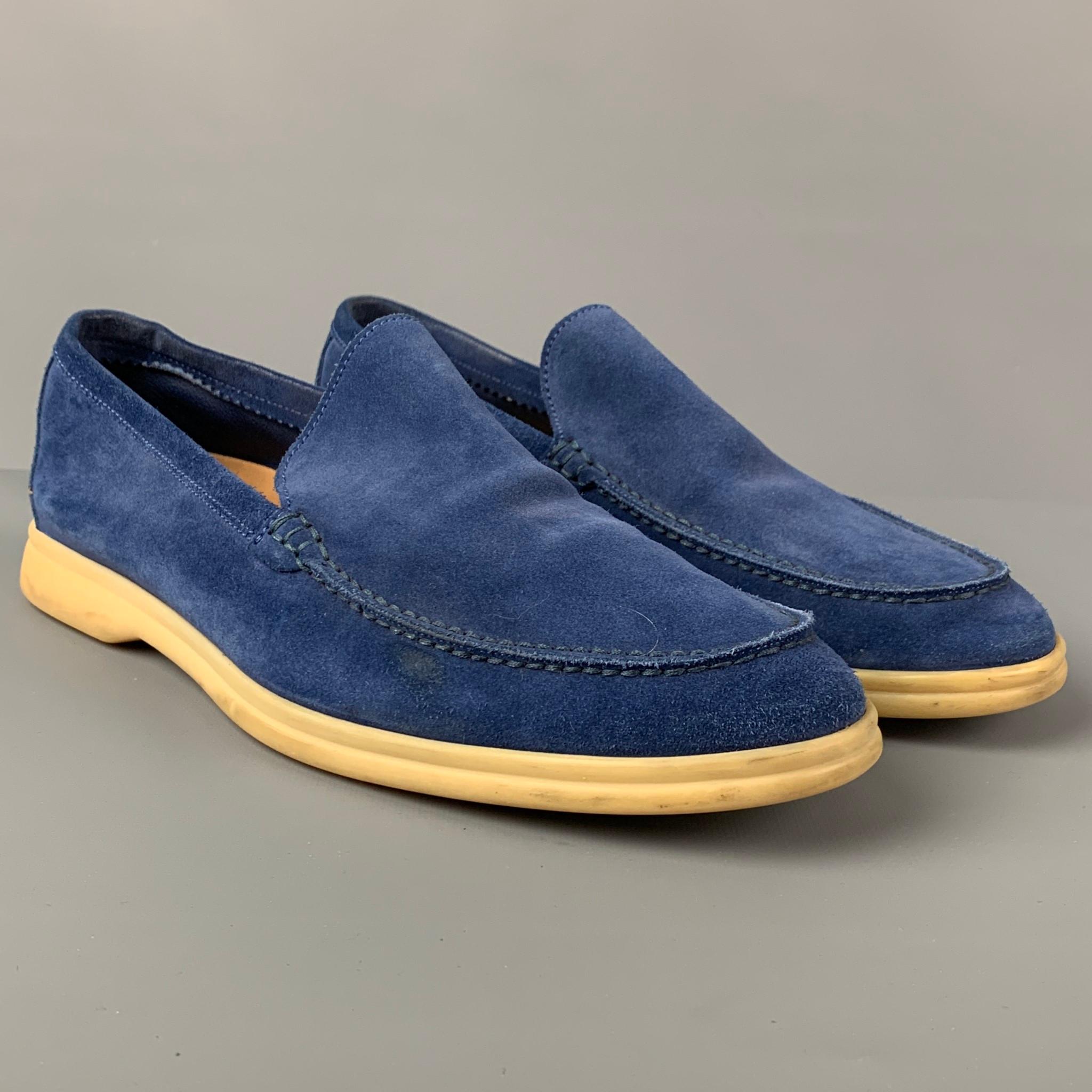 LORO PIANA 'Summer Walk' loafers comes in a blue suede featuring a slip on style and a rubber sole. Includes box. 

Very Good Pre-Owned Condition.
Marked: 43
Original Retail Price: $745.00

Outsole: 12 in. x 4 in. 