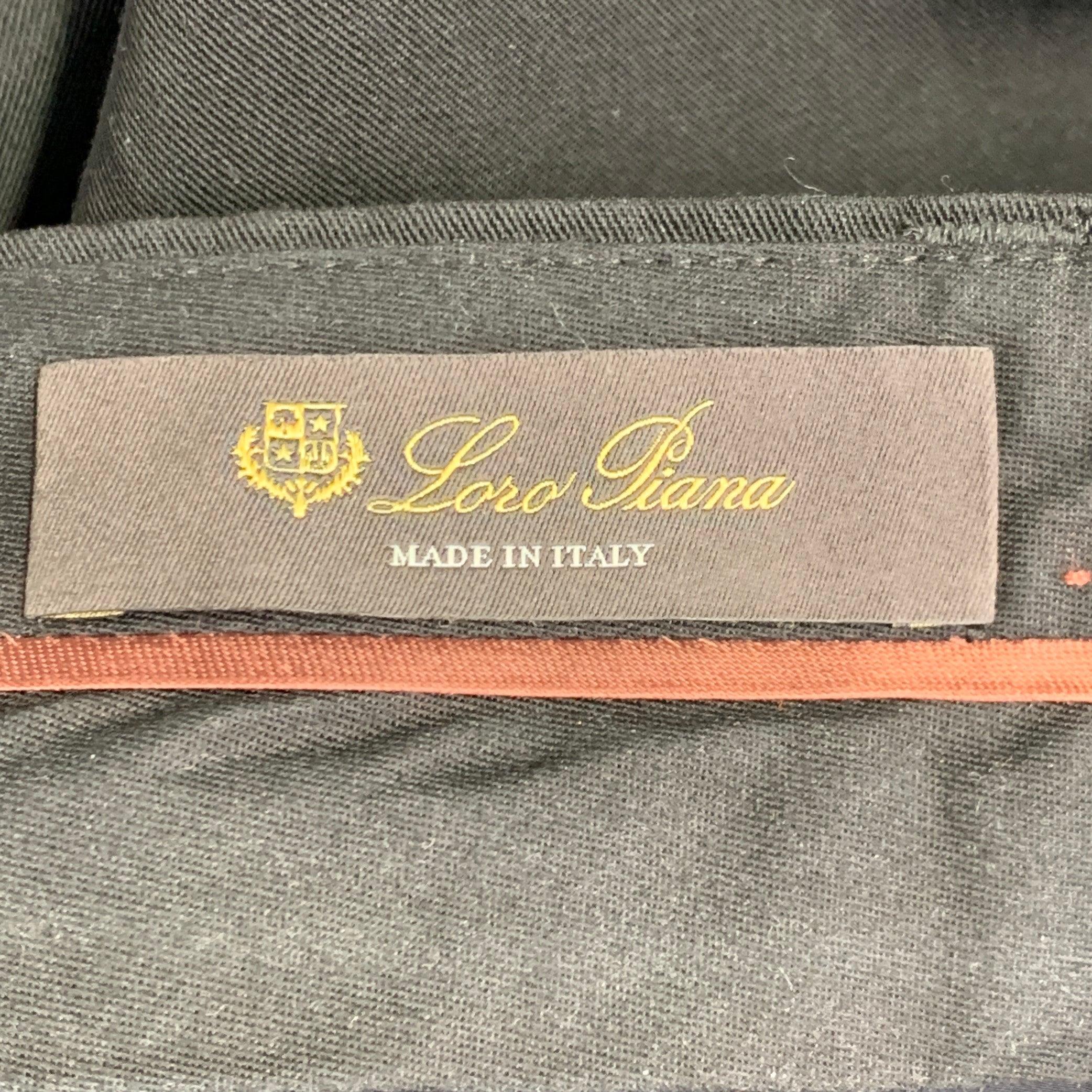 LORO PIANA Taille 2 - Robe large plissée en laine vierge noire et papier Pour femmes en vente