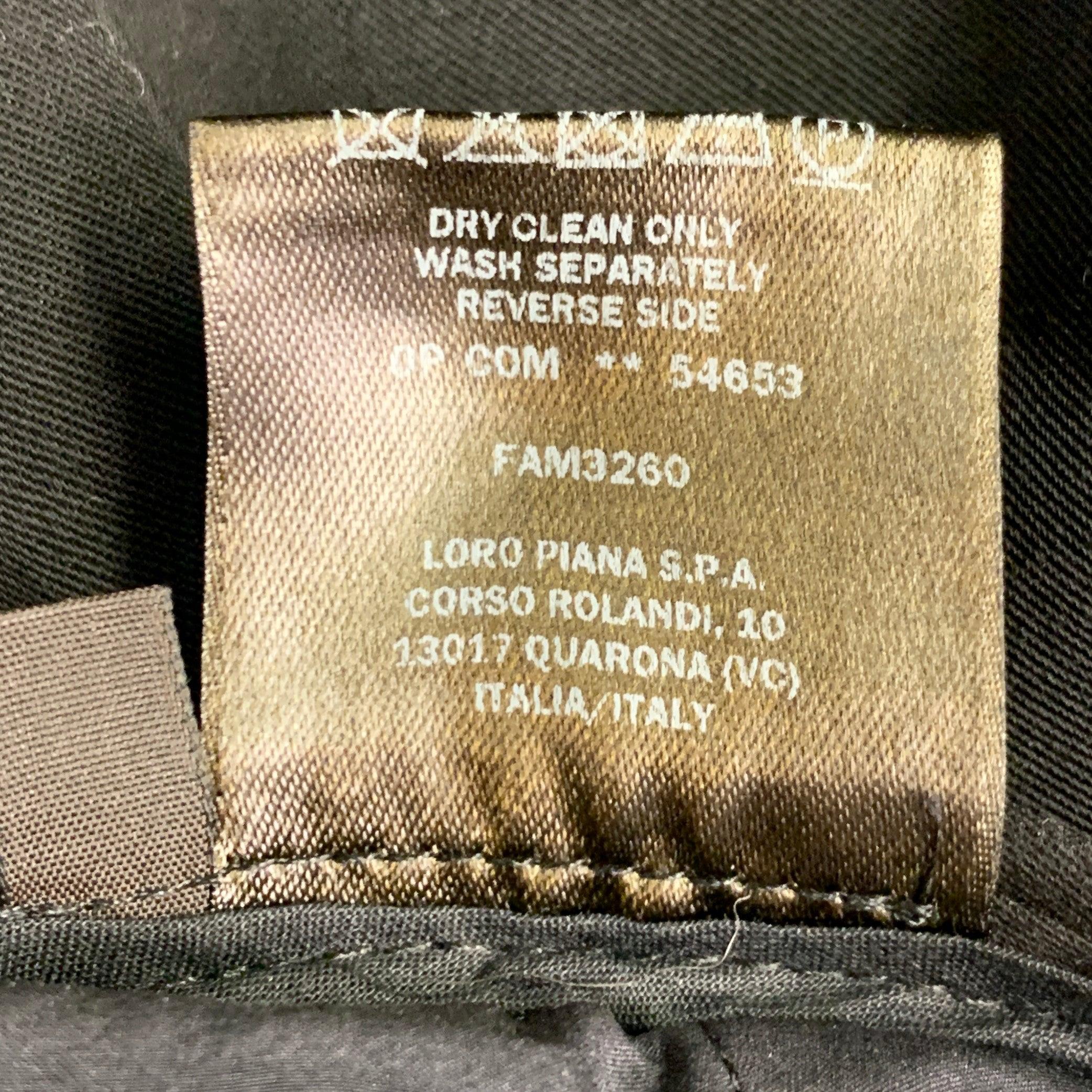 LORO PIANA Taille 2 - Robe large plissée en laine vierge noire et papier en vente 2