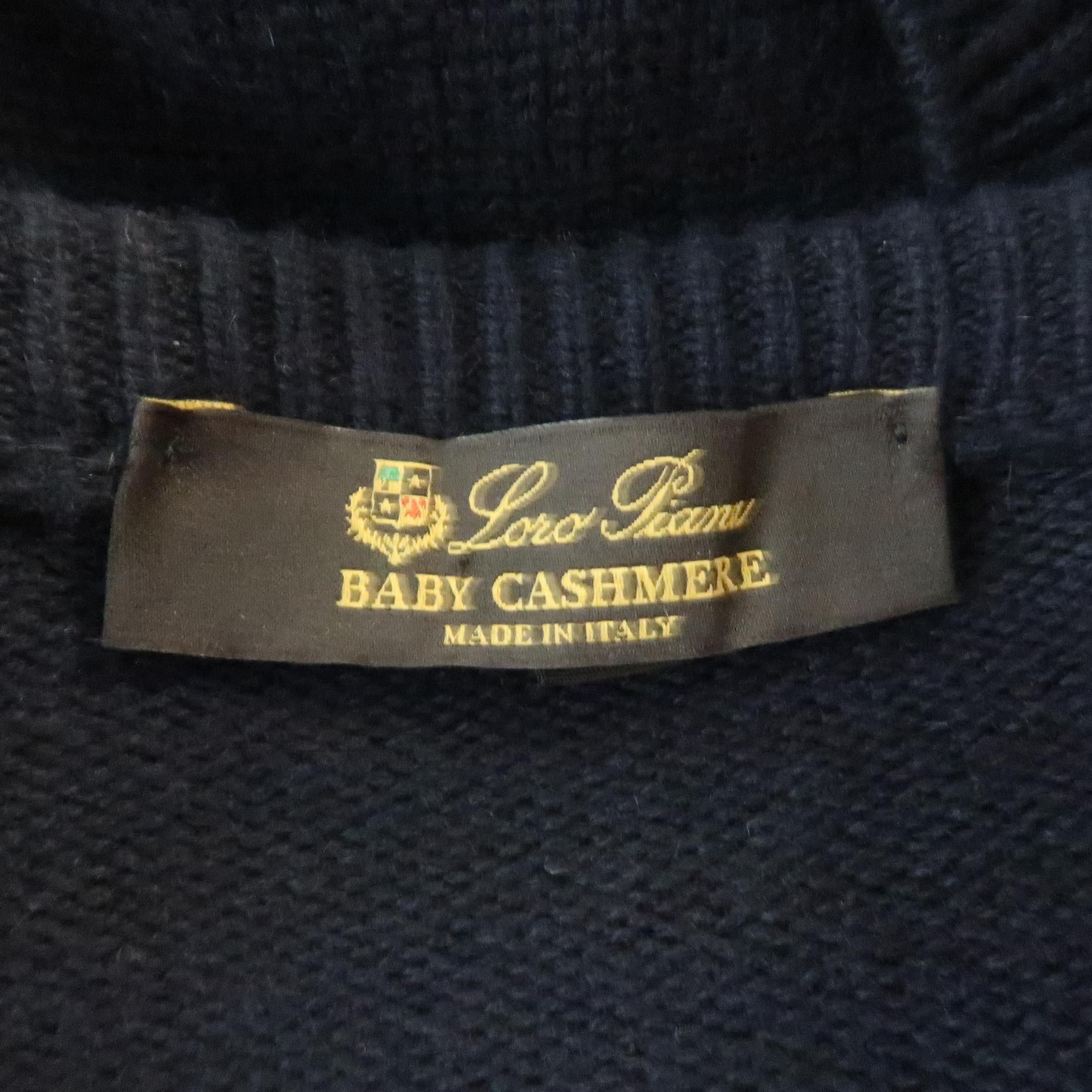 Men's LORO PIANA Size 40 Navy Solid Cashmere V-Neck Pullover