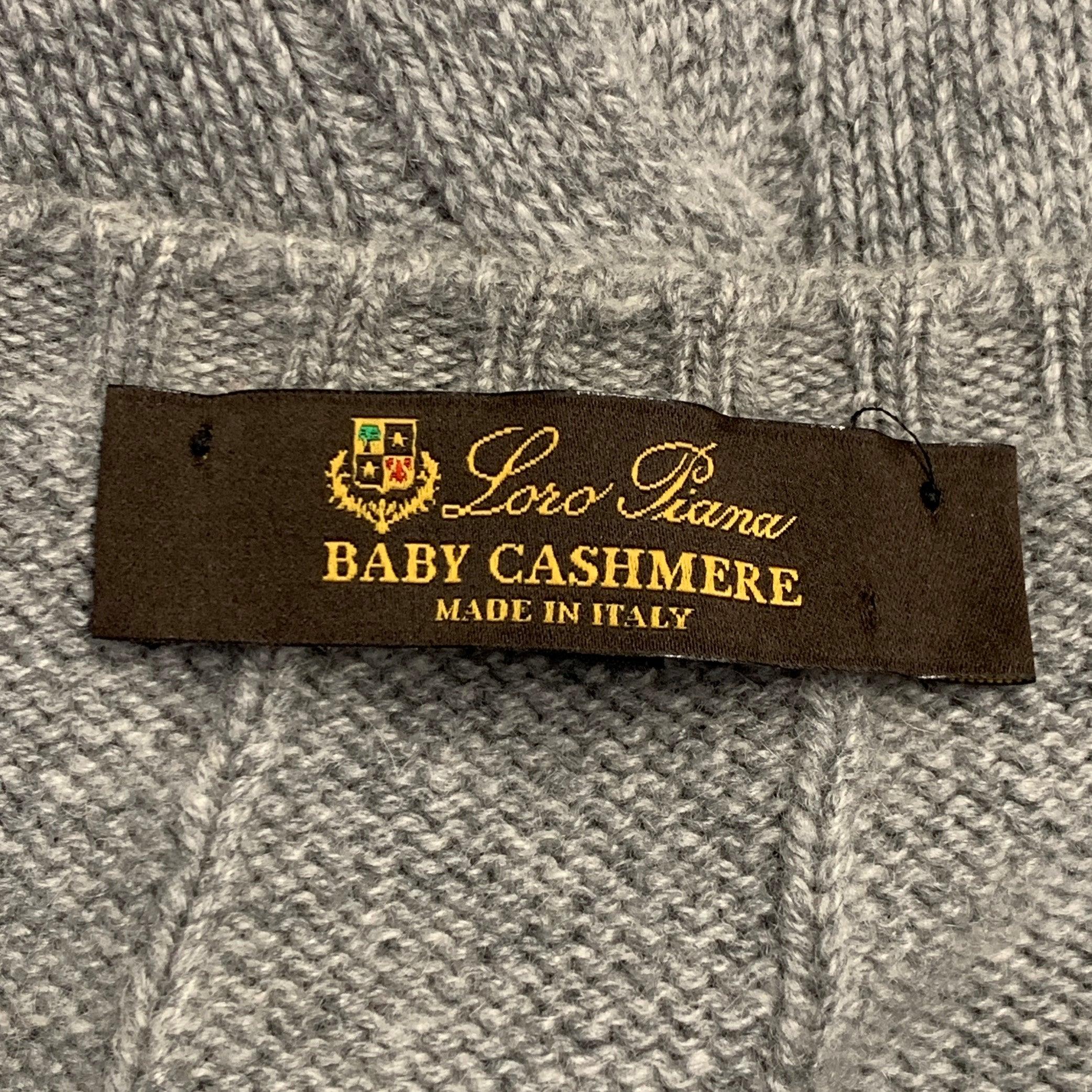 Loro Piana taglia M Grigio Maglia a girocollo in cashmere Baby Cable Knit in vendita 3