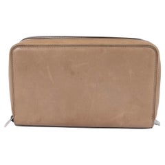 LORO PIANA taupefarbene Brieftasche aus Leder CONTINENTAL ZIP-AROUND