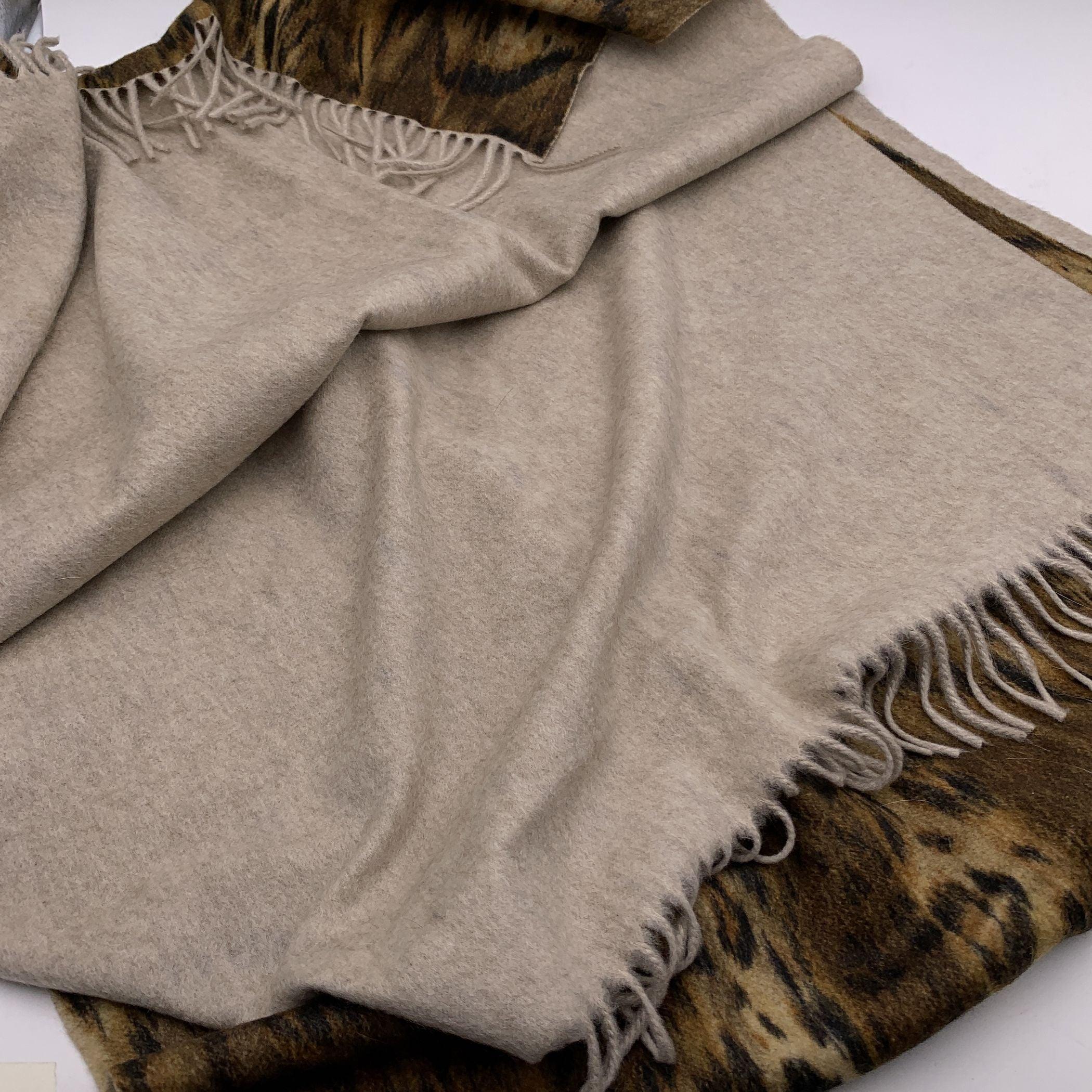 Black Loro Piana Vintage Animalier Pure Cashmere Fringed Stole Wrap Scarf