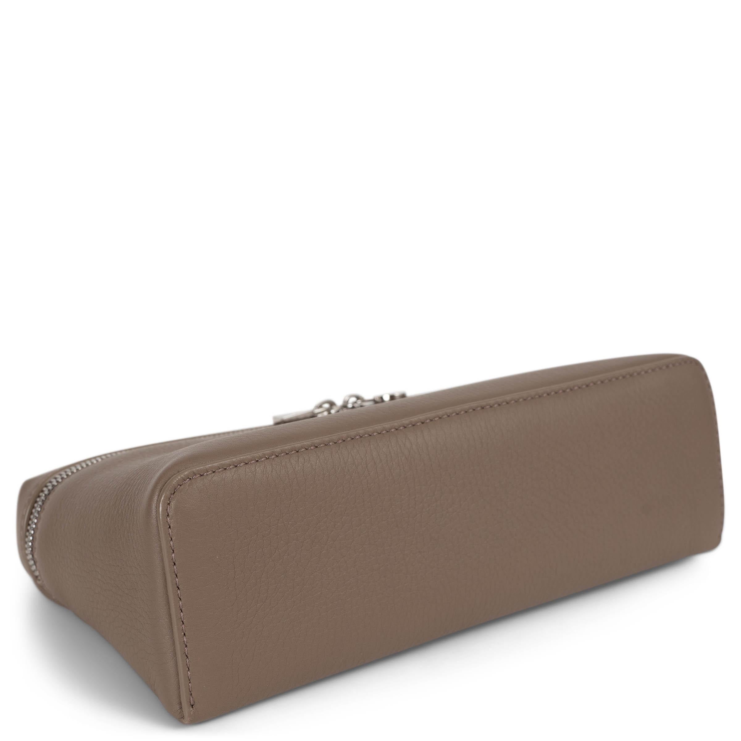 LORO Piana Borsa a tracolla EXTRA L19 in pelle mastice calda taupe In condizioni ottime in vendita a Zürich, CH