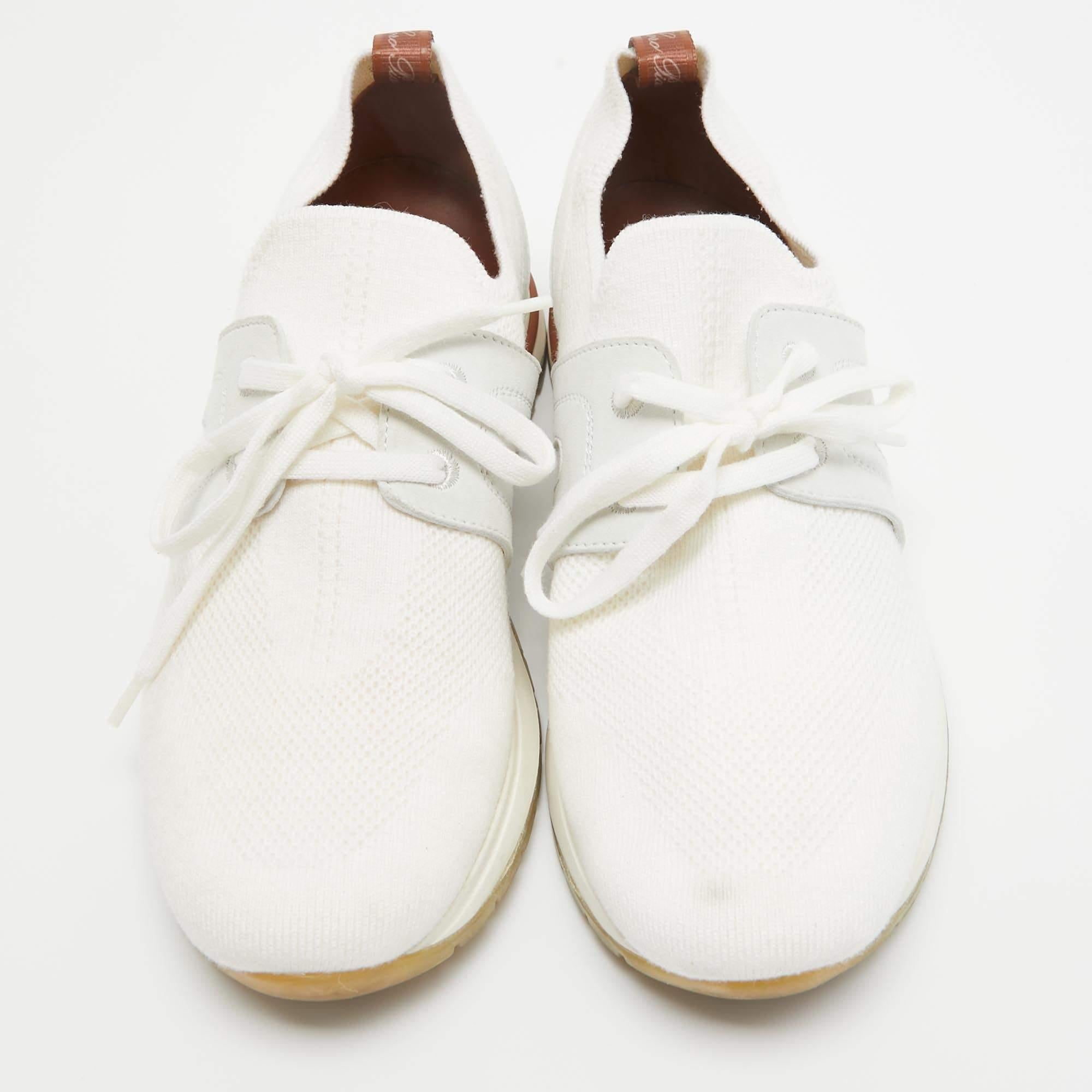 Loro Piana Weiß/Grau Knit Fabric 360 Flexy Walker Sneakers Größe 38.5 im Zustand „Gut“ im Angebot in Dubai, Al Qouz 2