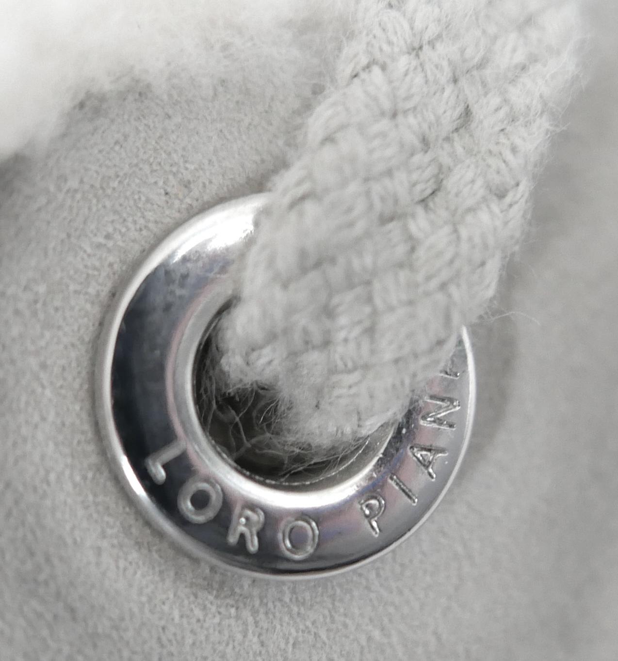 Loro Piana Invierno Nuages Zapatillas con forro de piel Gris paloma en Excelente estado para la venta en London, GB