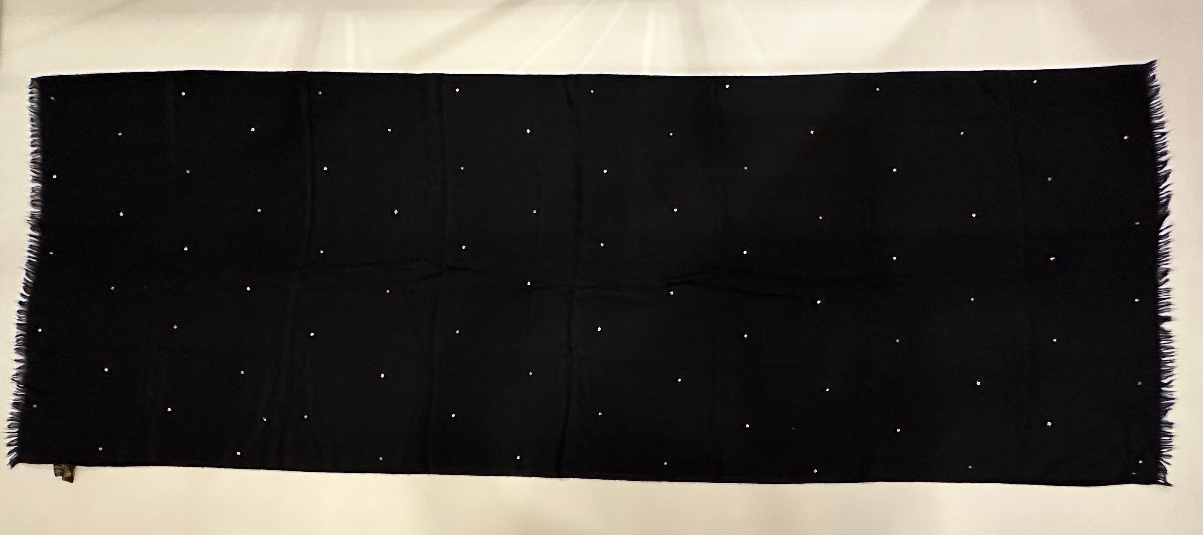 Loro Piana Wonderfully Lightweight Fringed Studded Midnight-Black Cashmere Shawl For Sale 5