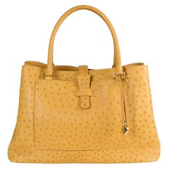 Sac LORO PIANA jaune OSTRICH BELLEVUE